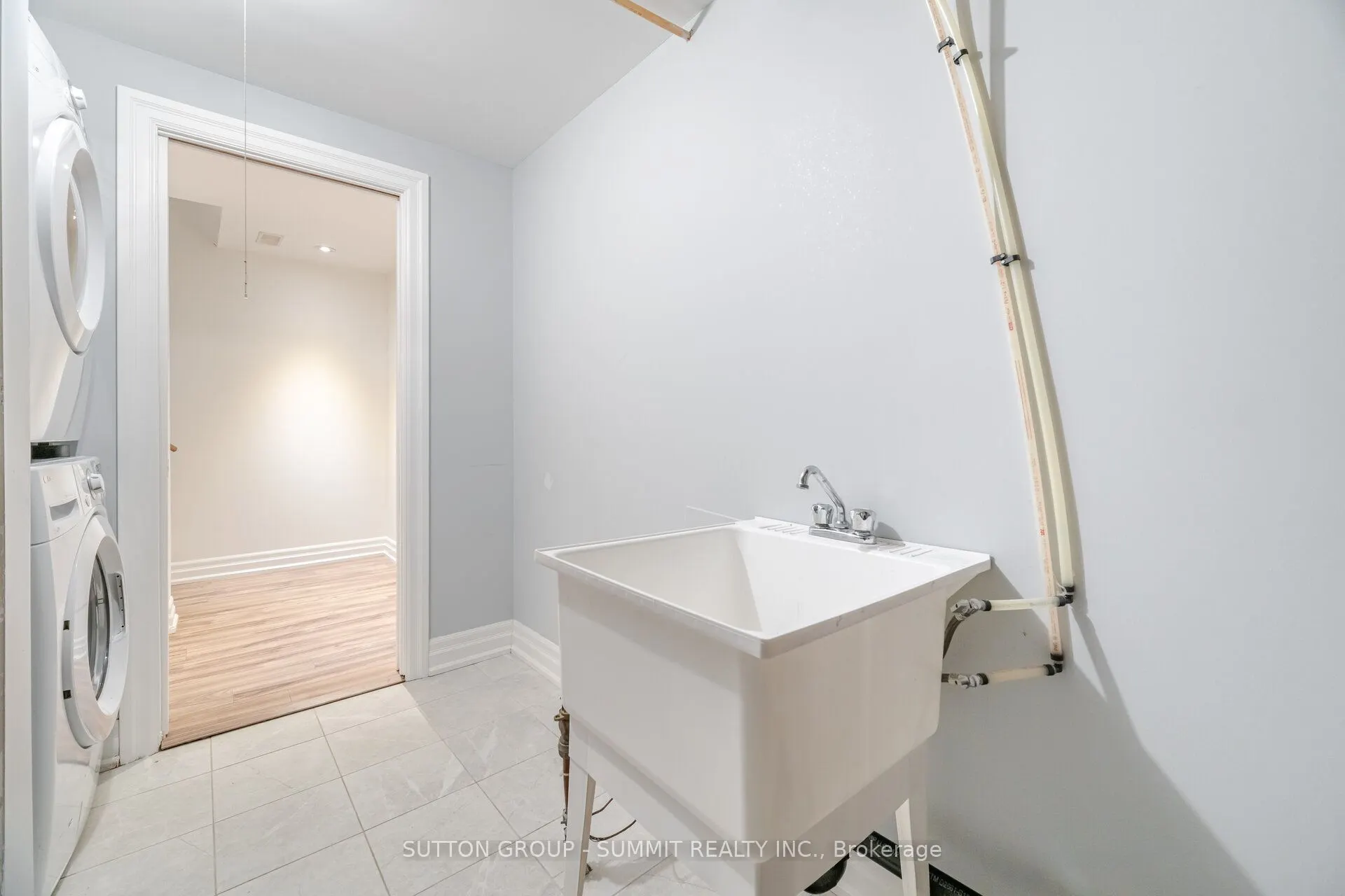 70 Plains Road W, #12