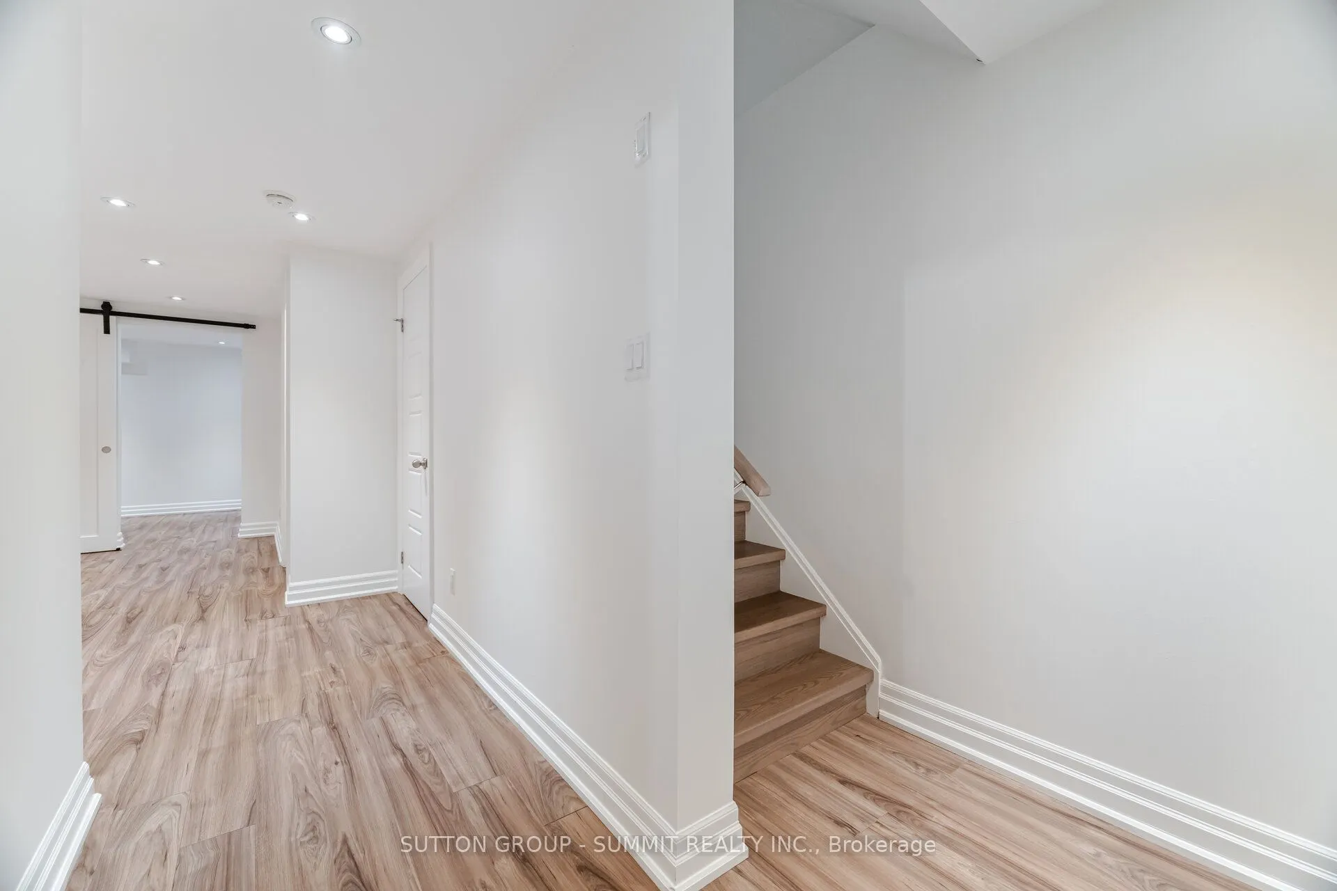 70 Plains Road W, #12
