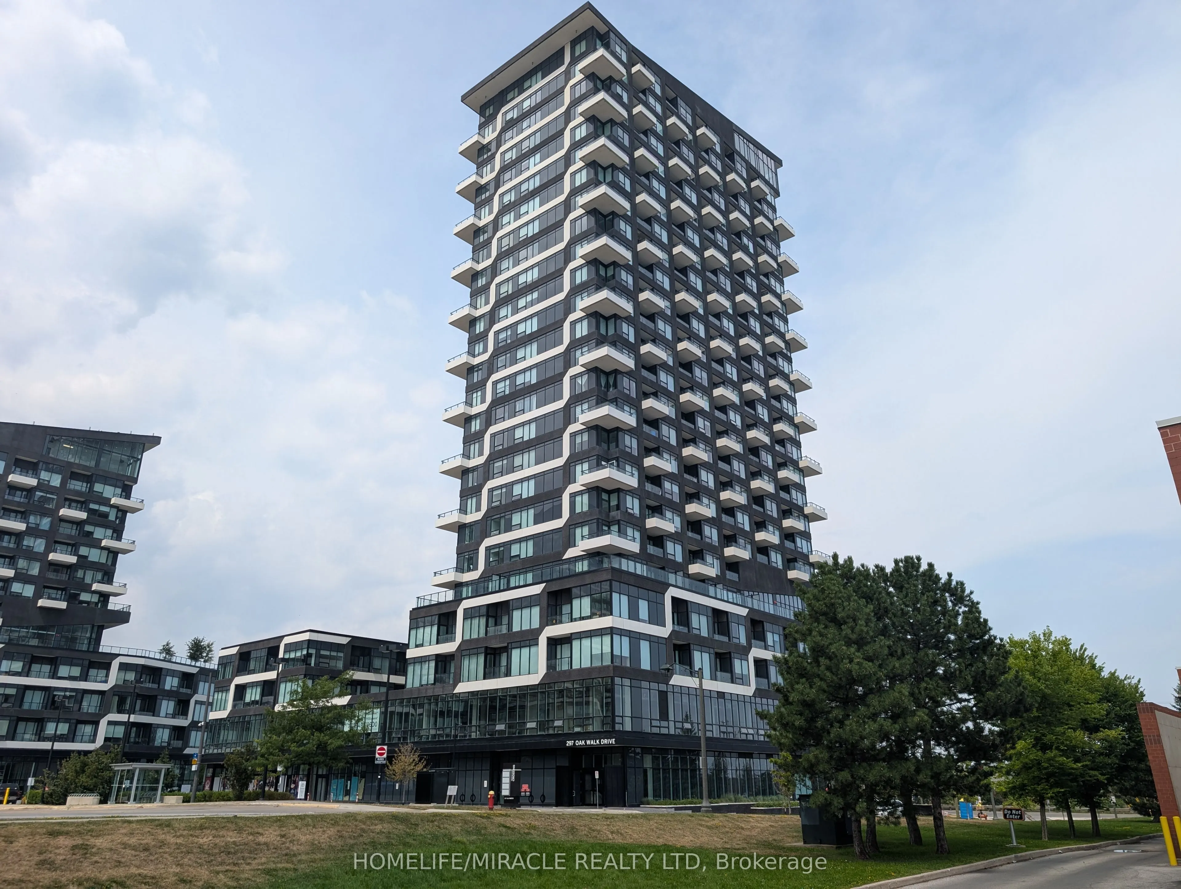 297 Oak Walk Drive, #310