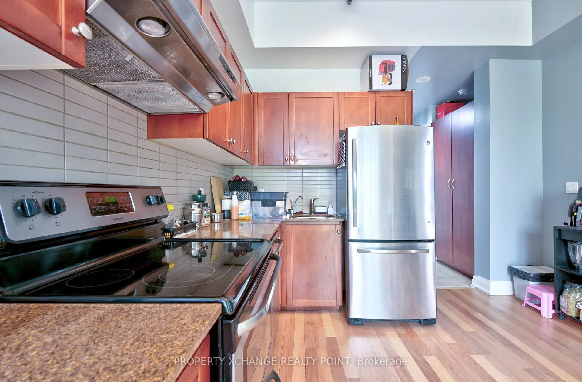 2737 keele Street, #213