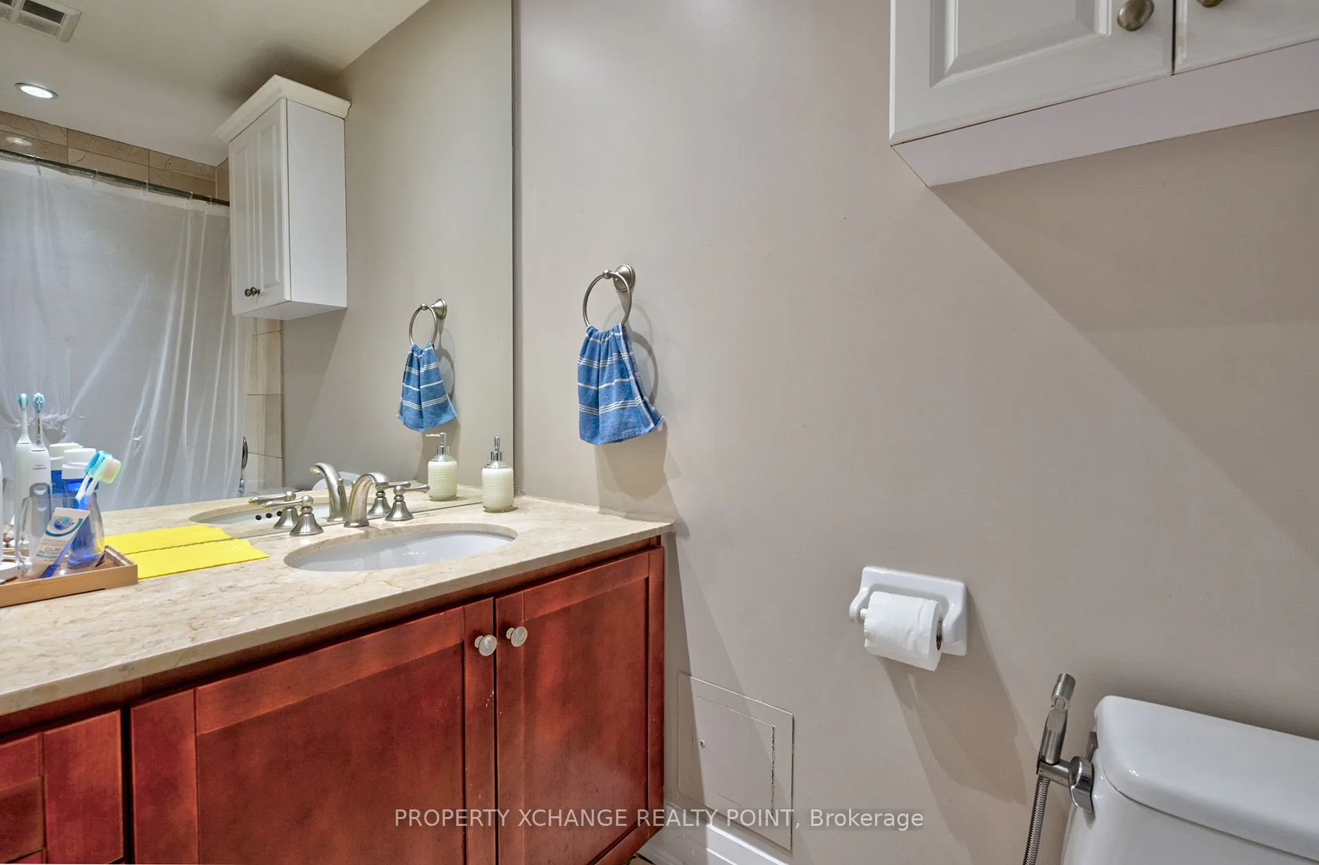 2737 keele Street, #213