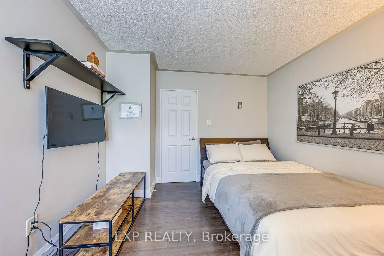 335 Mill Road NE, #1103
