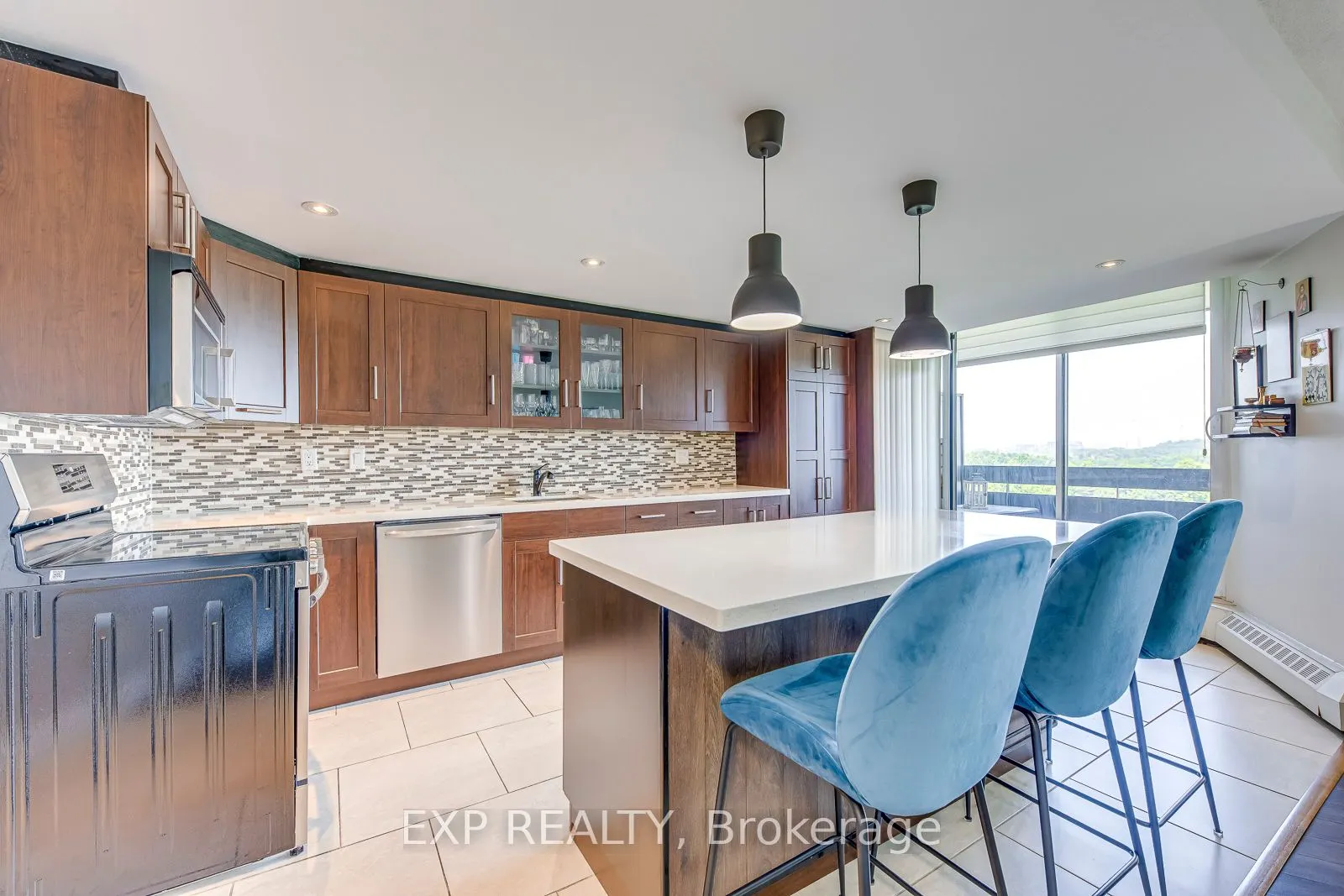 335 Mill Road NE, #1103