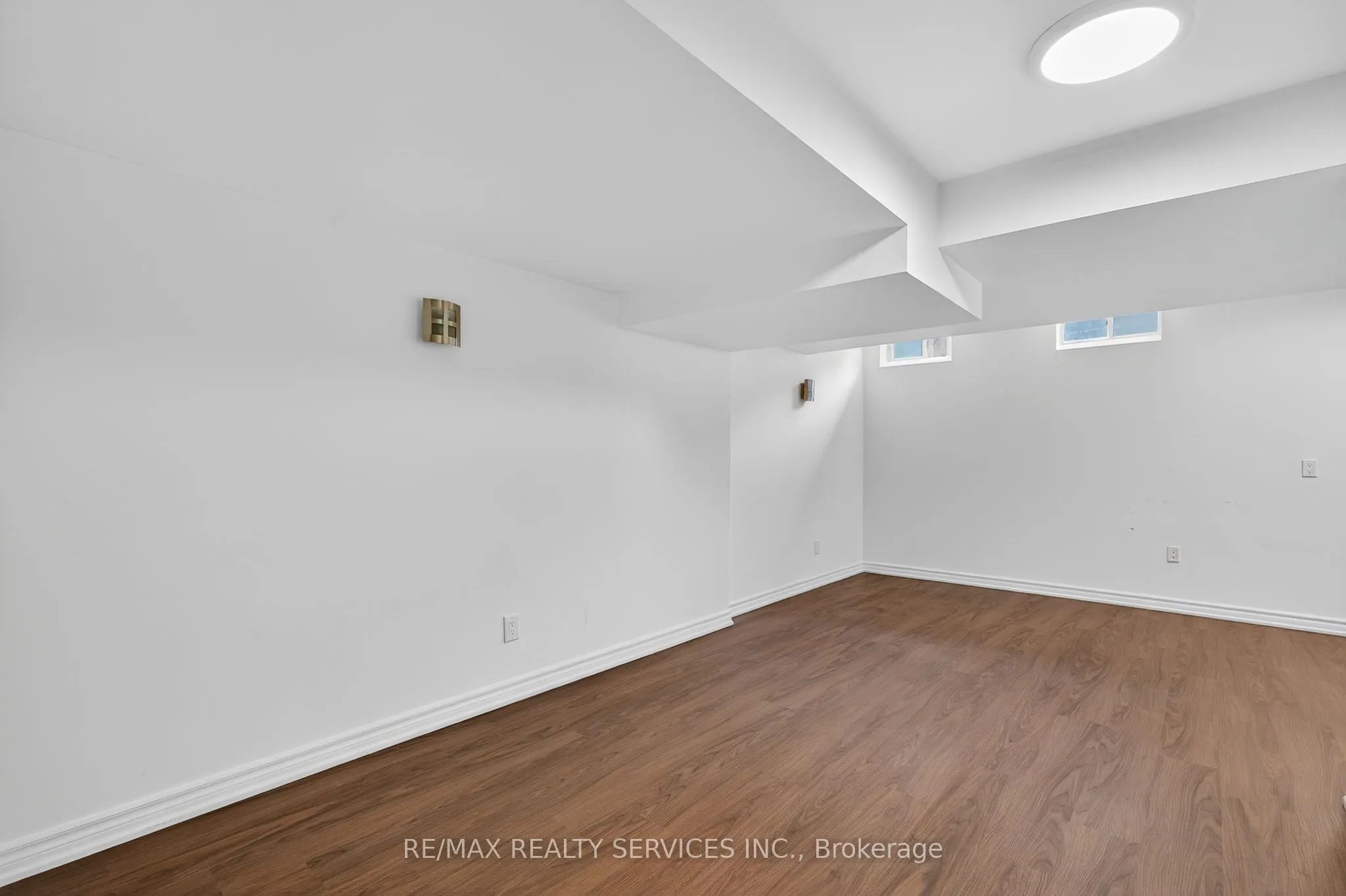18 Fishing Crescent