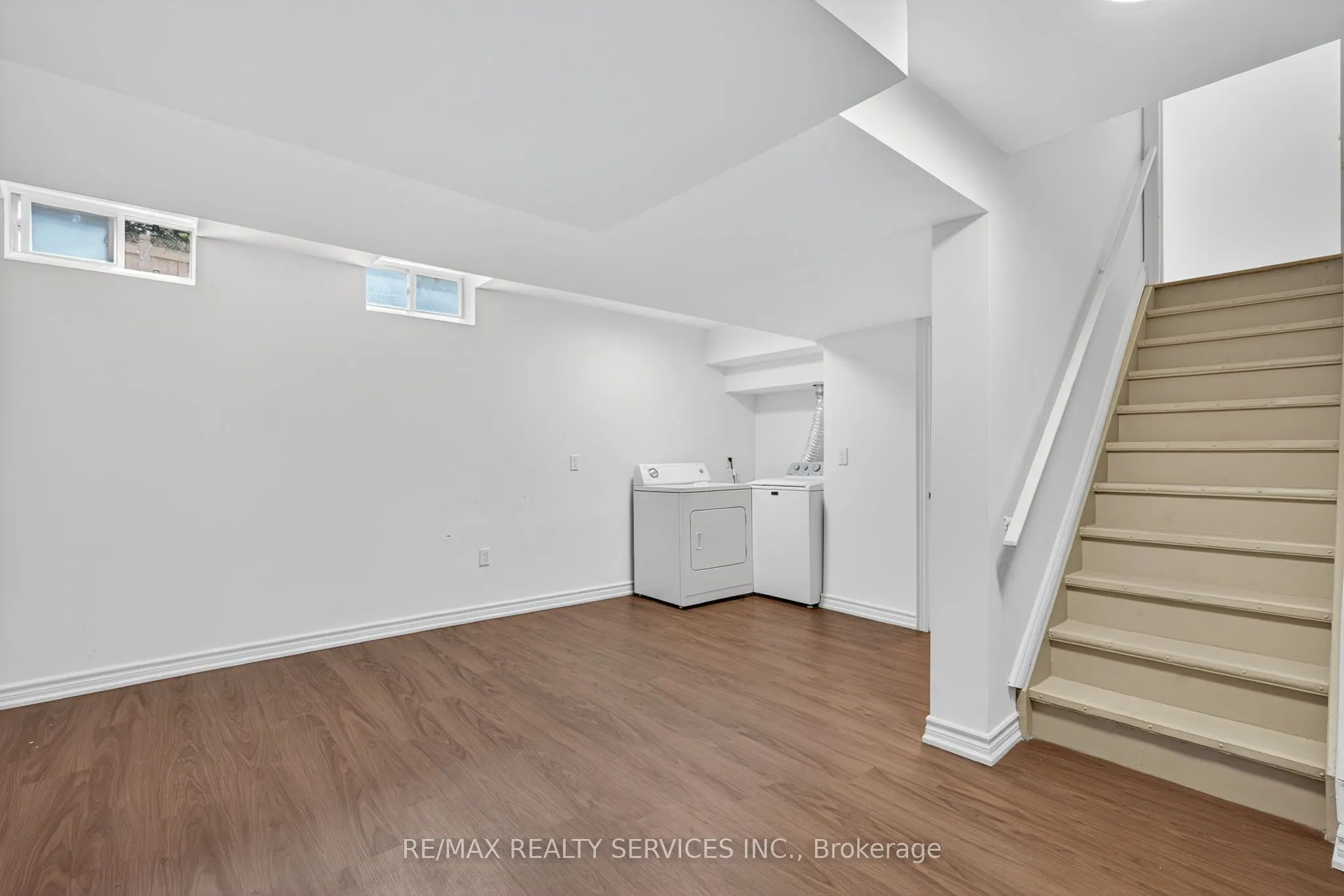 18 Fishing Crescent