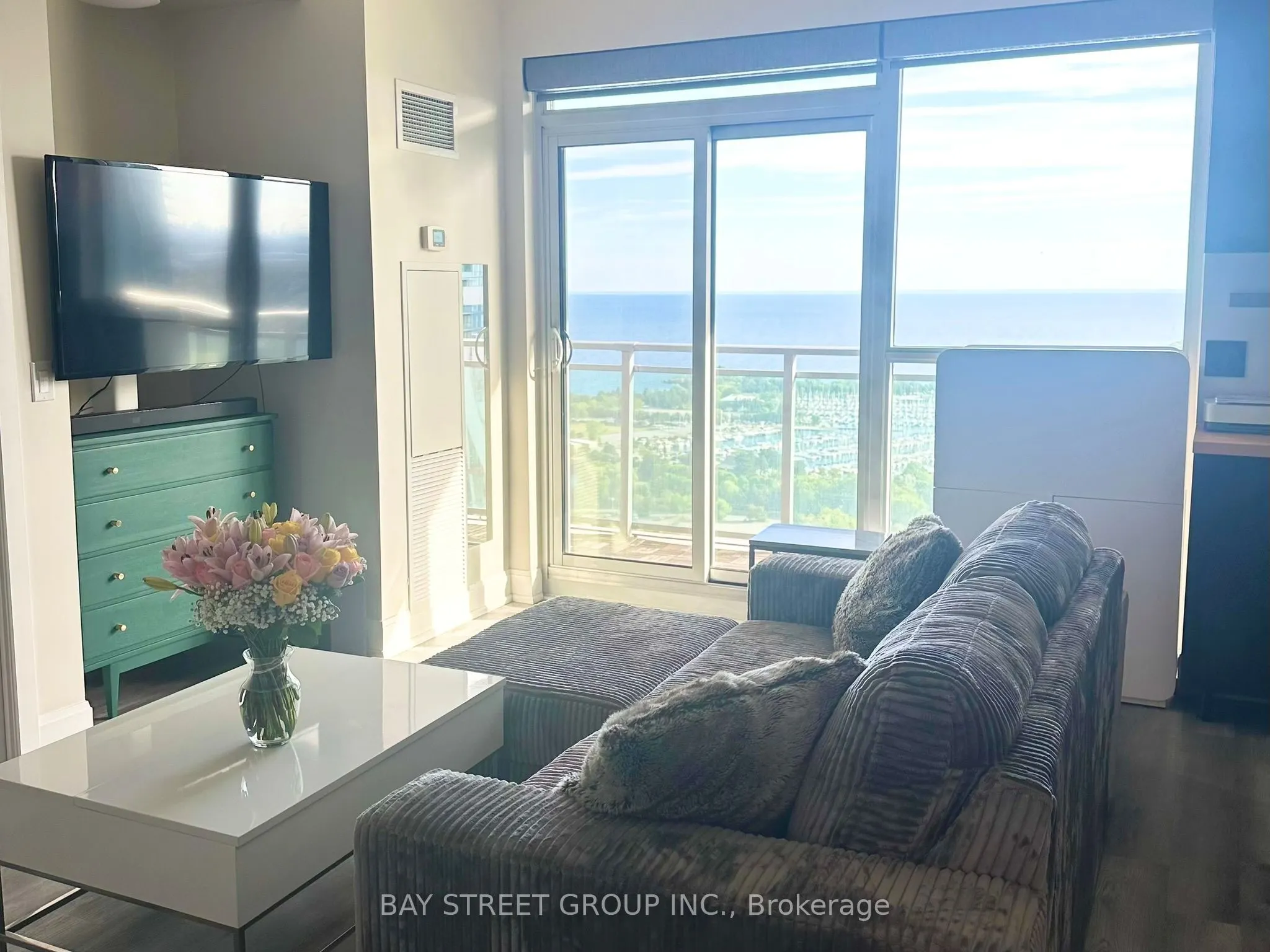 33 Shore Breeze Drive, #3101