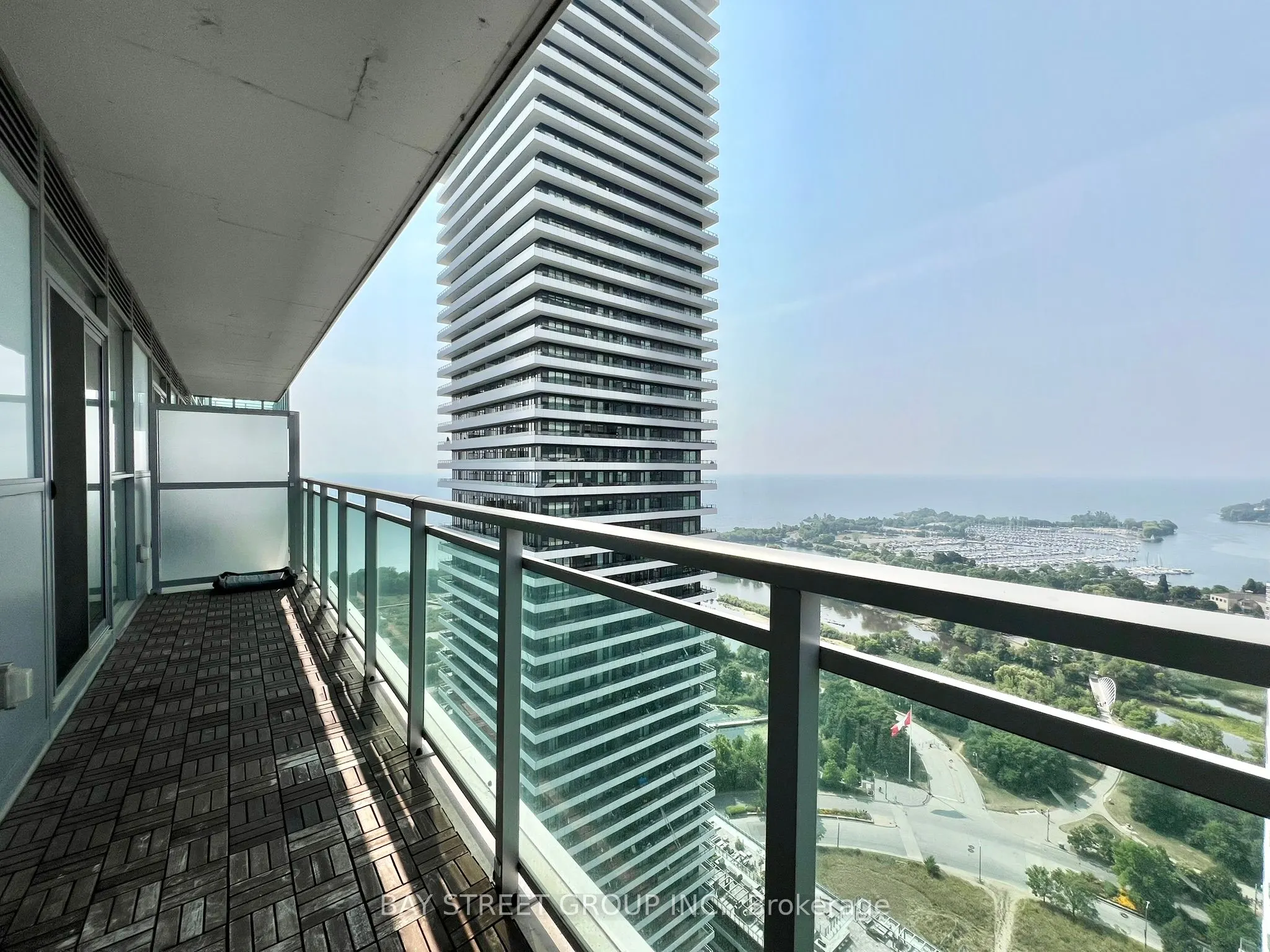 33 Shore Breeze Drive, #3101