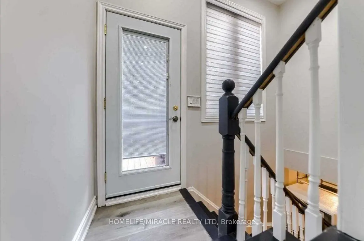 12 Valleypark Crescent, #Basement,