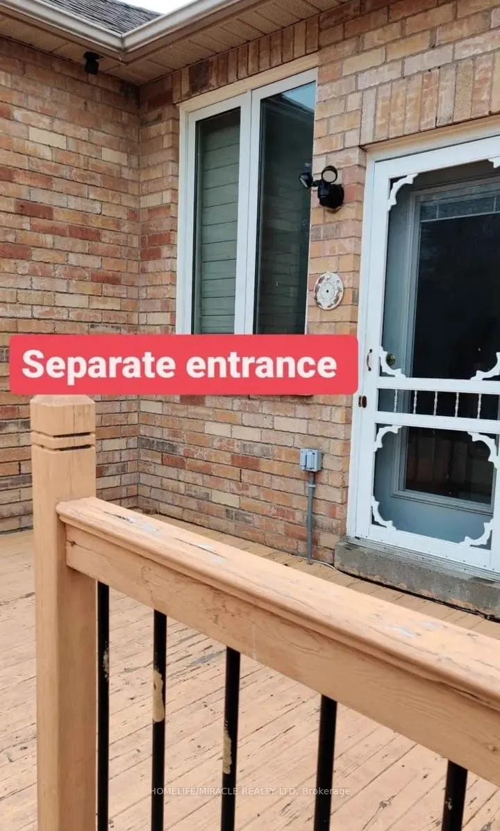 12 Valleypark Crescent, #Basement,
