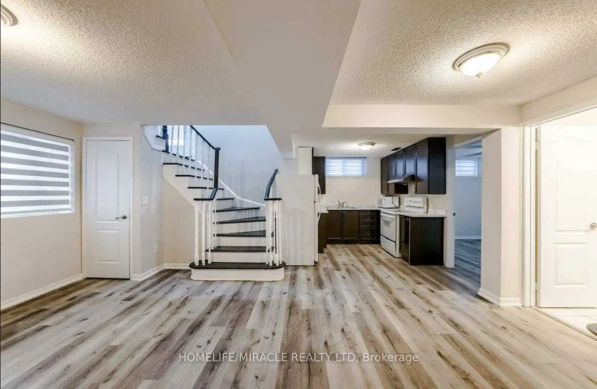 12 Valleypark Crescent, #Basement,