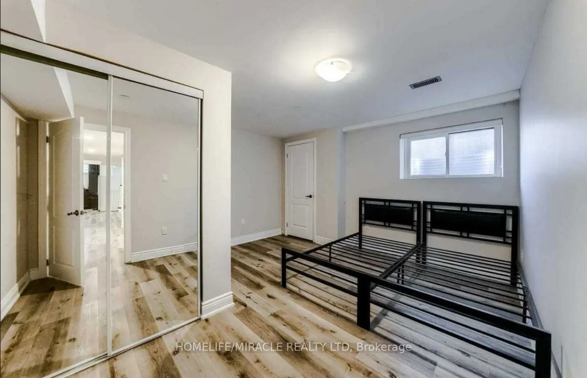 12 Valleypark Crescent, #Basement,