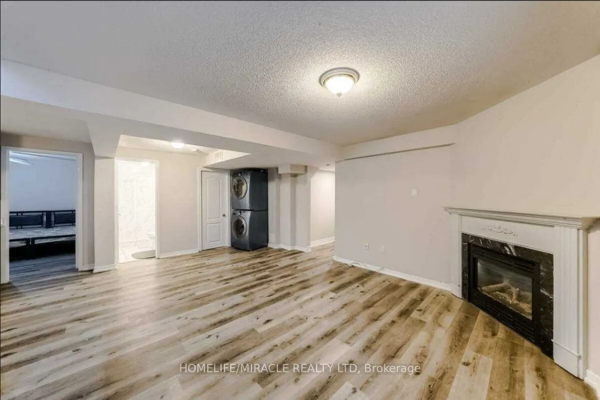 12 Valleypark Crescent, #Basement,