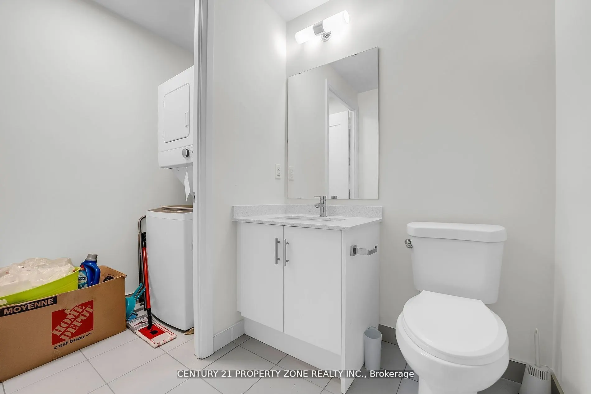 509 Dundas Street, #417