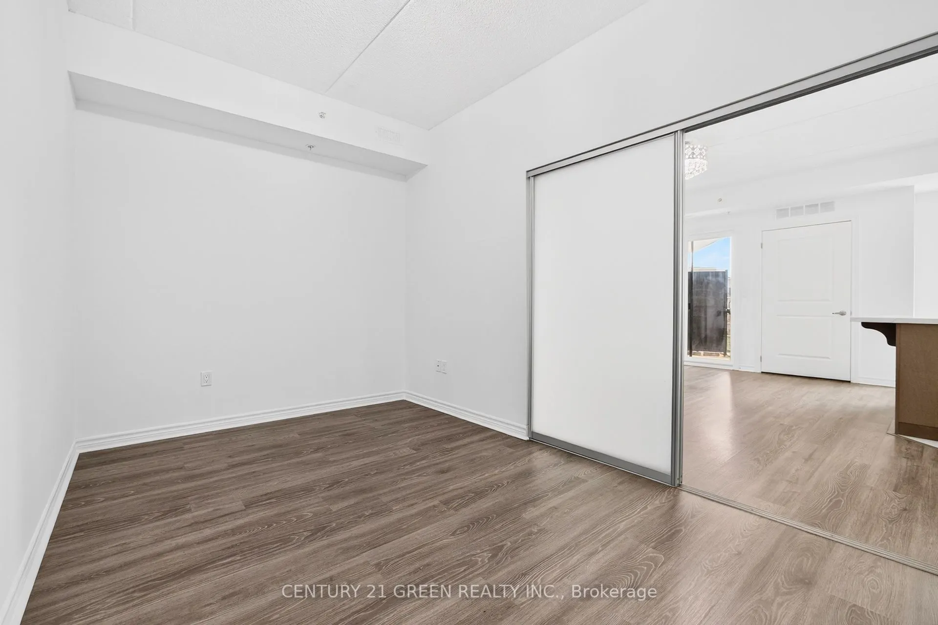 630 Sauve Street, #417