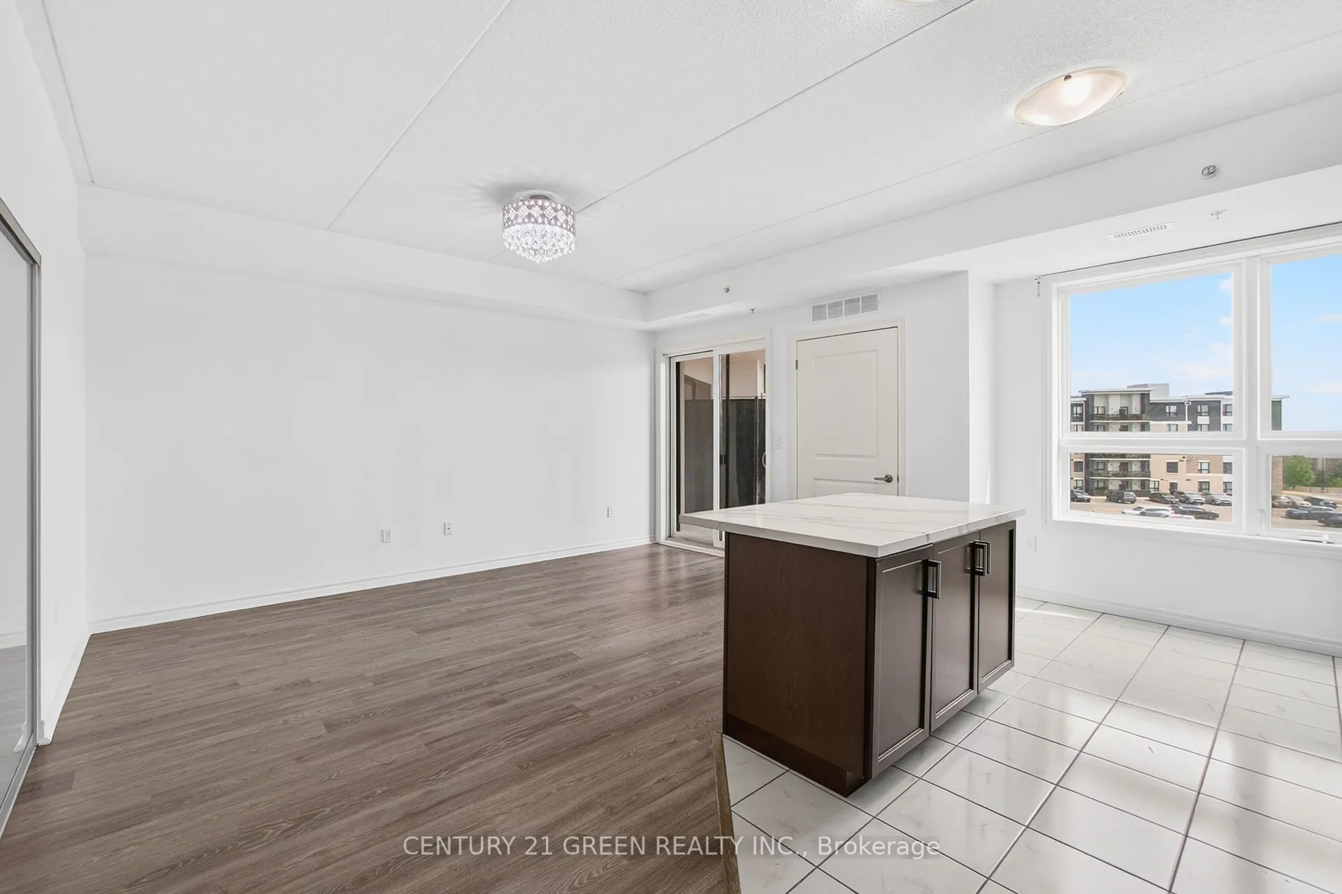 630 Sauve Street, #417