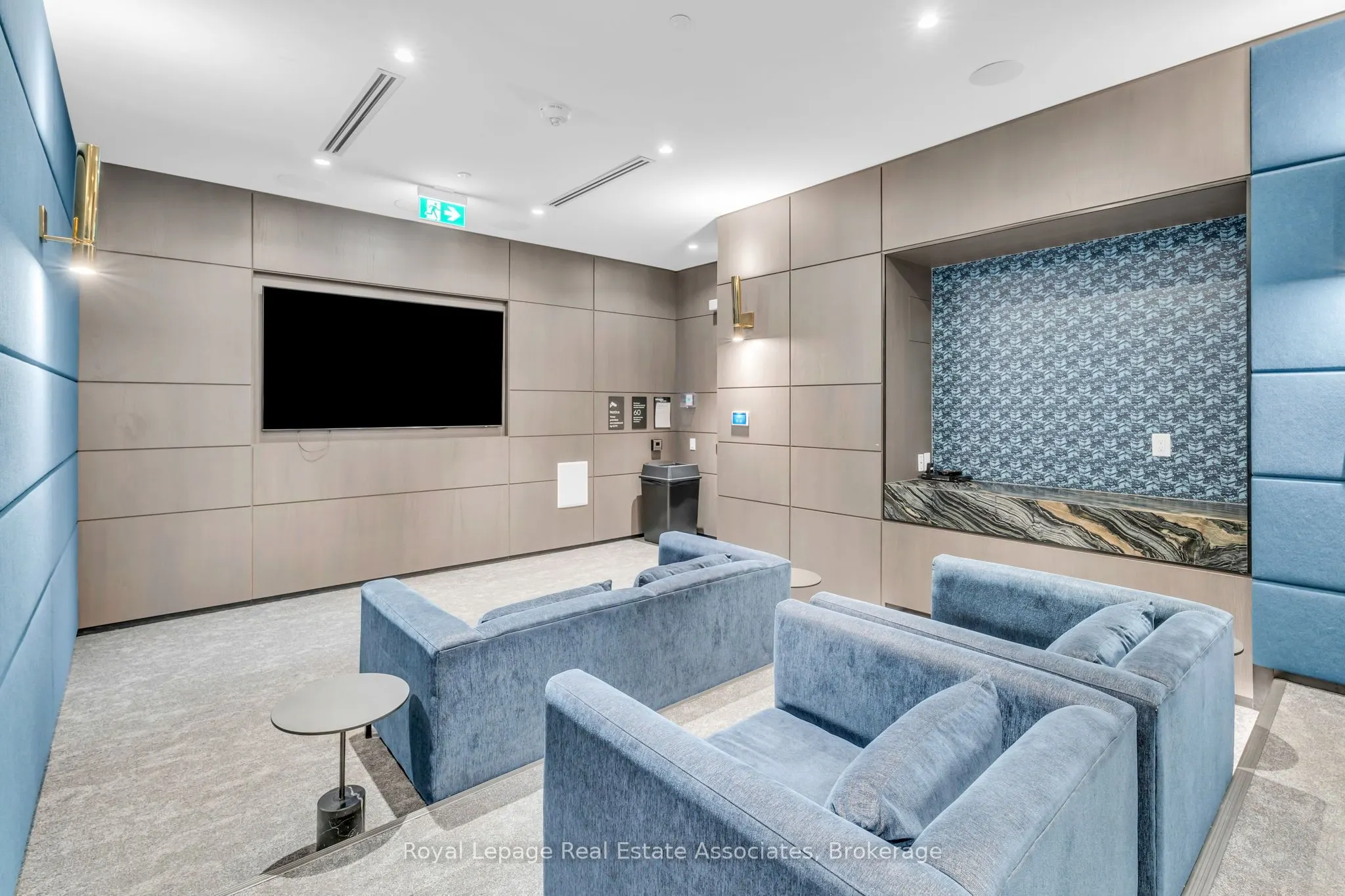 9 Mabelle Avenue, #1221