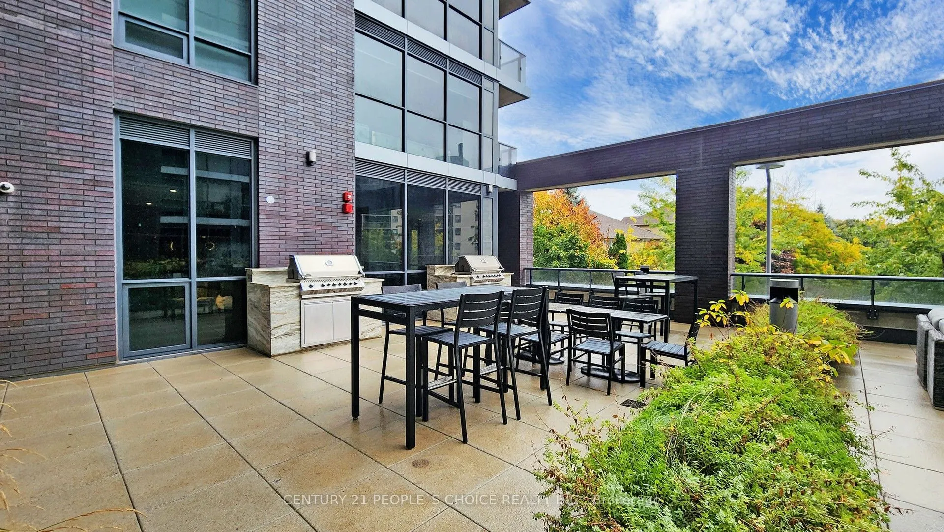 26 Gibbs Road, #827