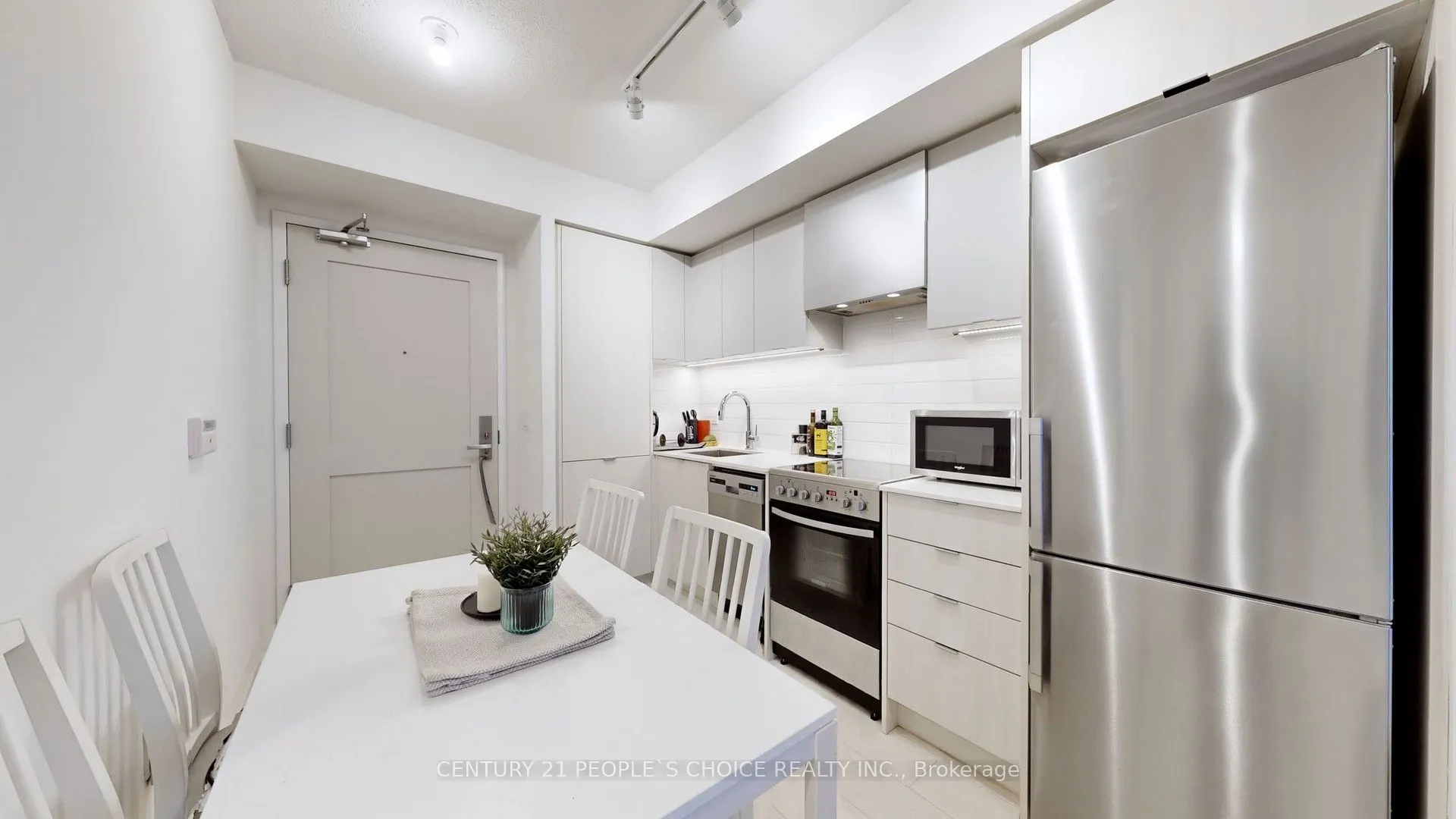 26 Gibbs Road, #827