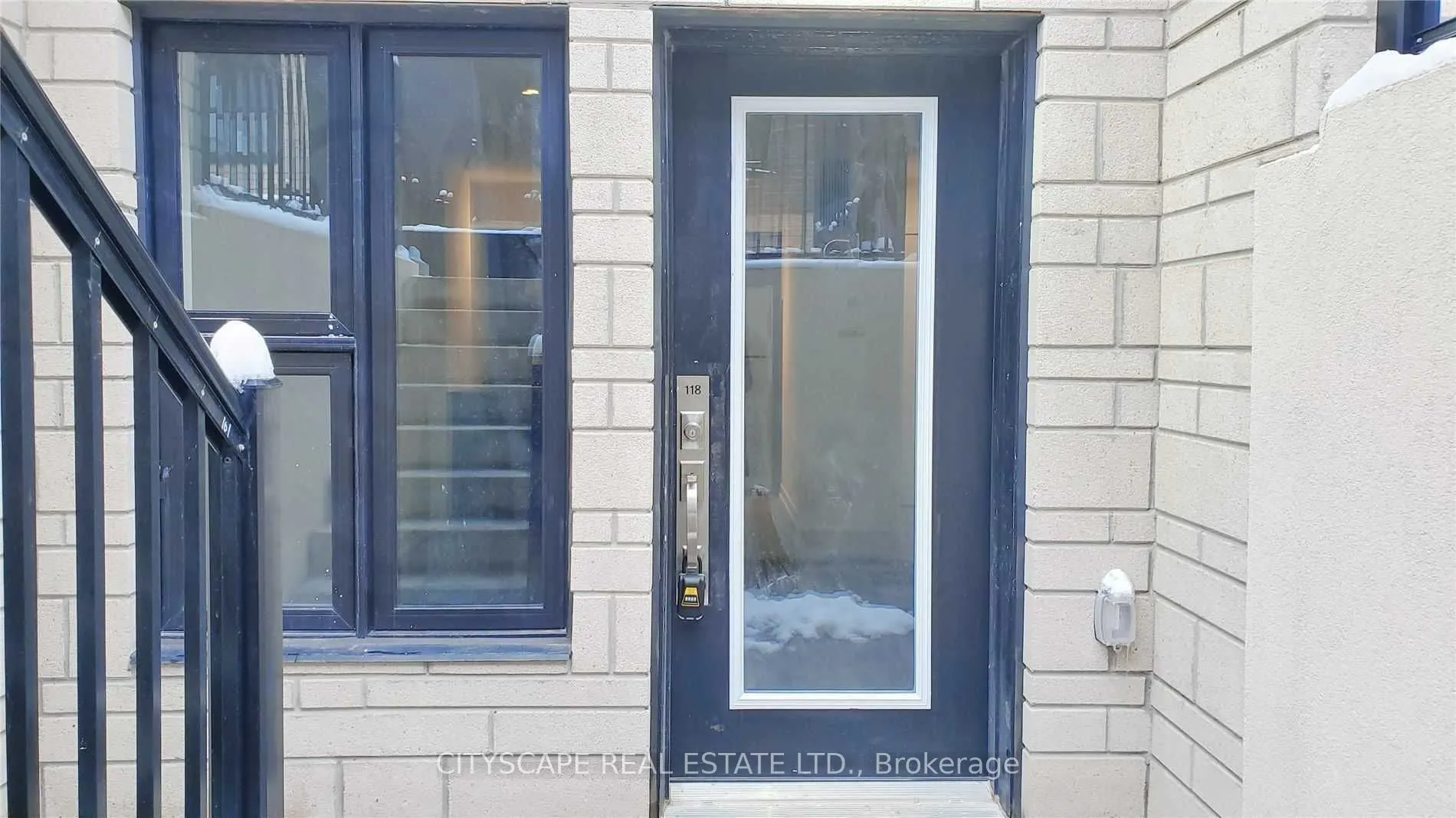 1133 Cooke Boulevard, #818