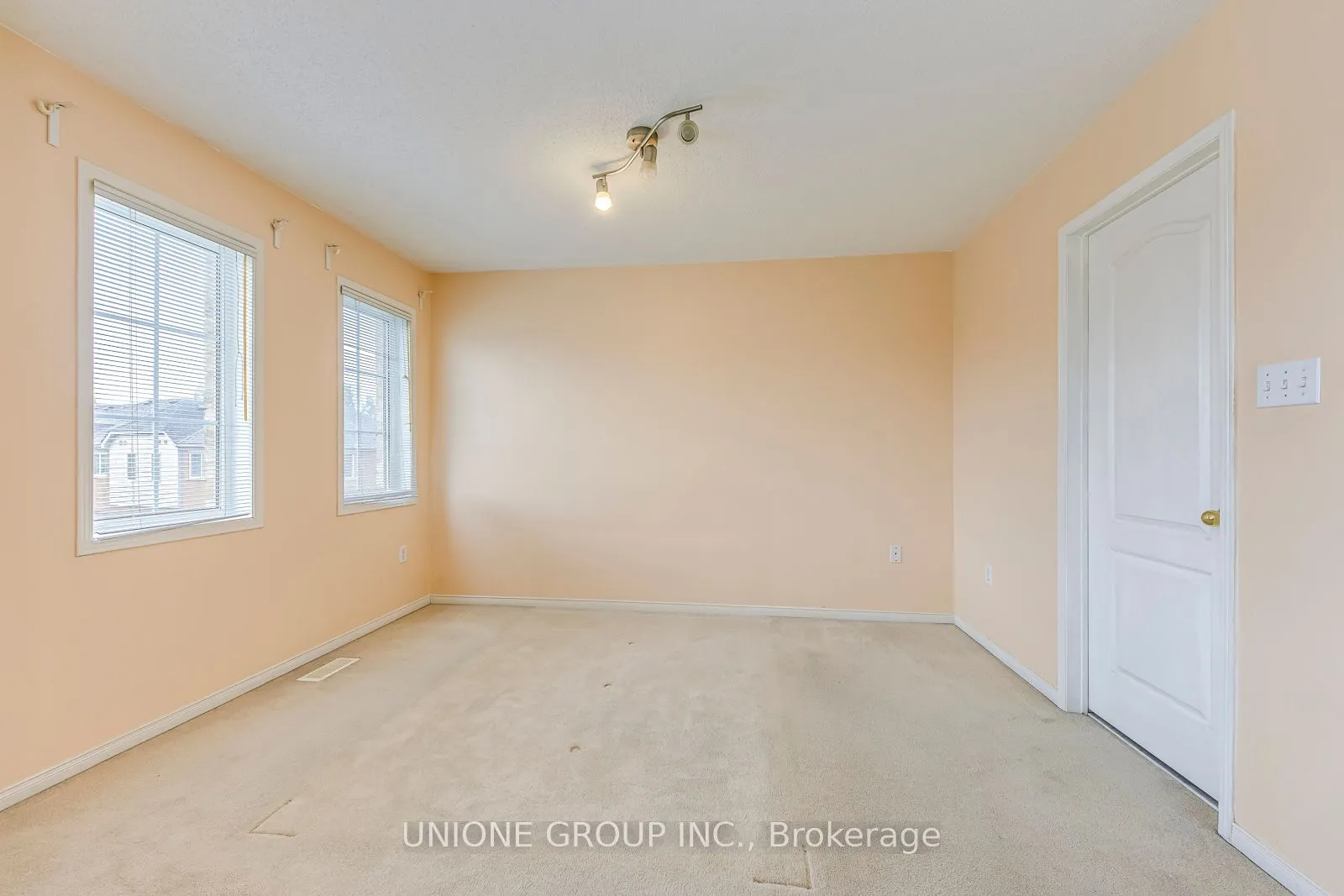 5530 Glen Erin Drive, #151