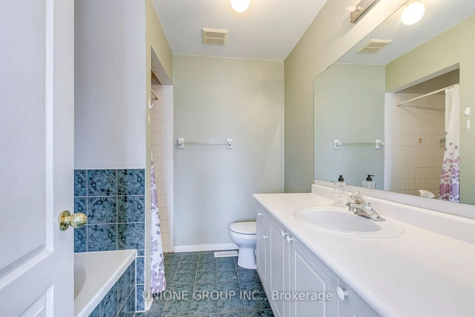 5530 Glen Erin Drive, #151