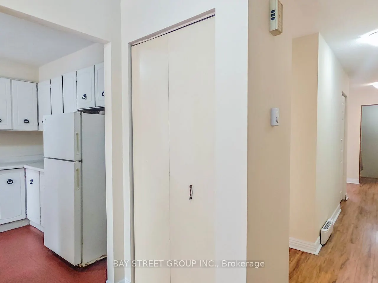 5130A Dundas Street W, #2nd Flr