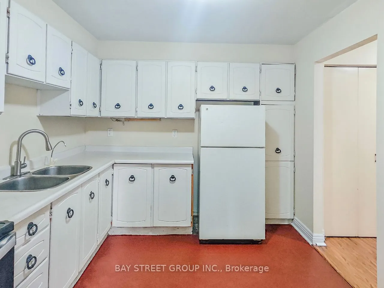 5130A Dundas Street W, #2nd Flr
