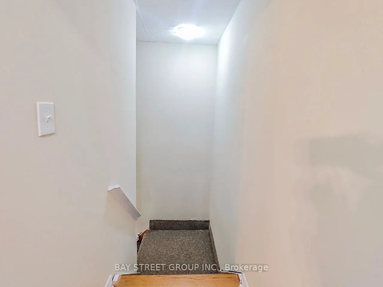 5130A Dundas Street W, #2nd Flr