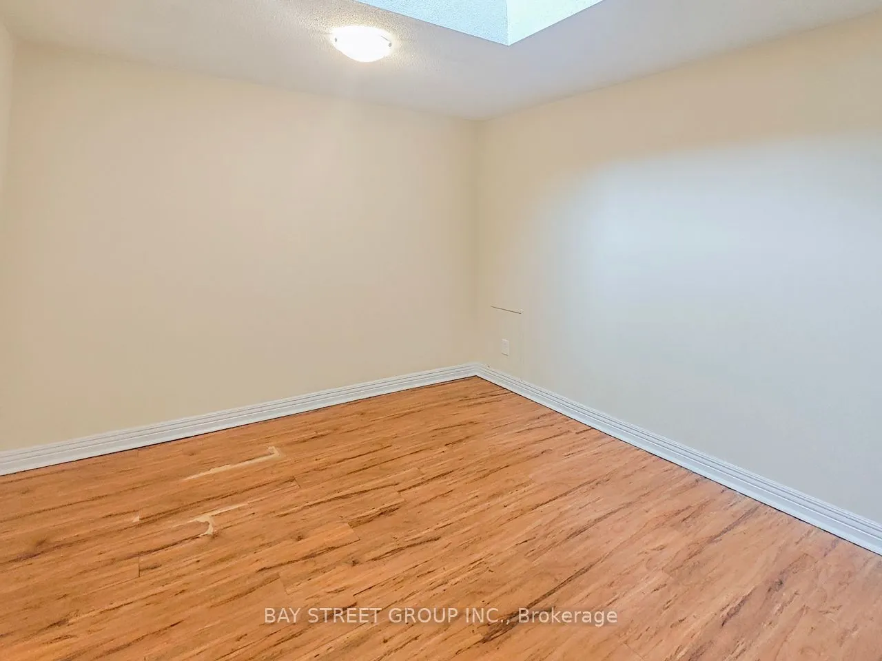 5130A Dundas Street W, #2nd Flr