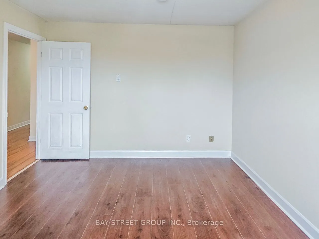5130A Dundas Street W, #2nd Flr