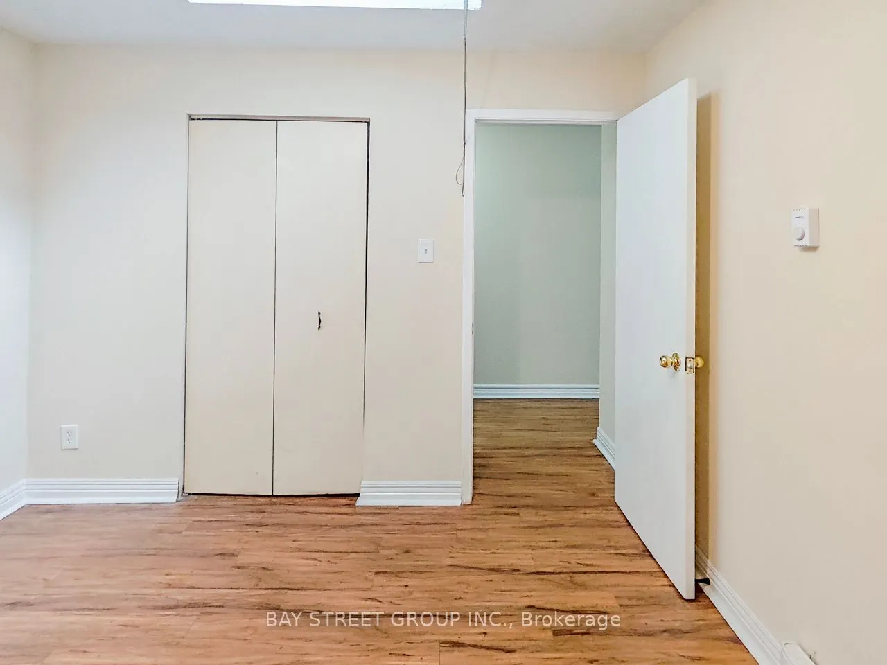 5130A Dundas Street W, #2nd Flr