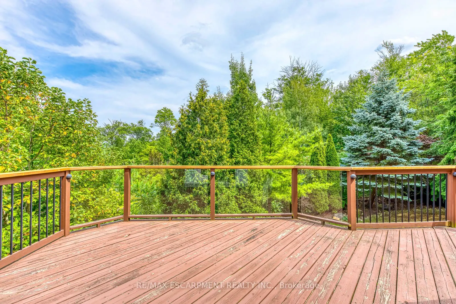 5337 Jameson Crescent