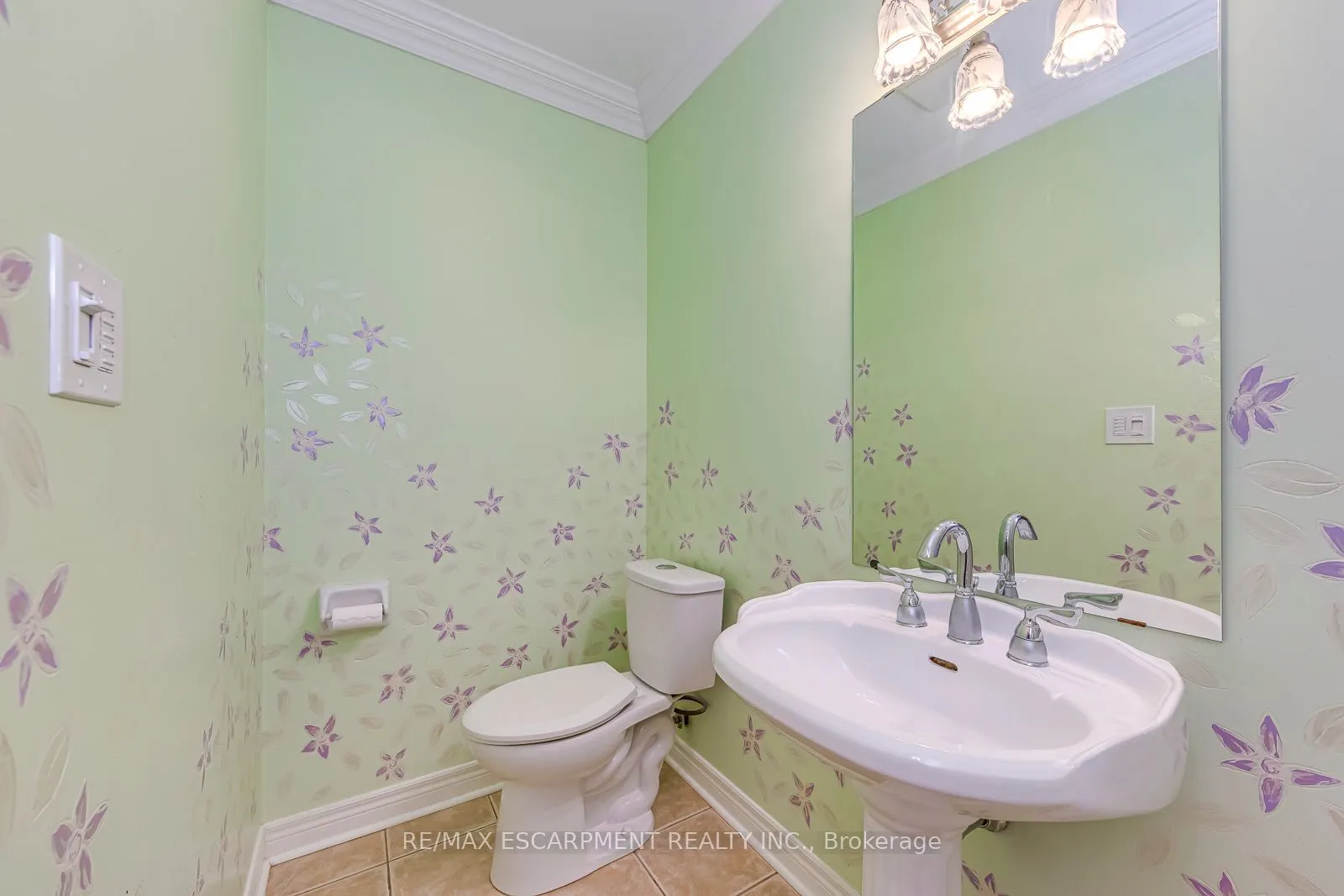 5337 Jameson Crescent