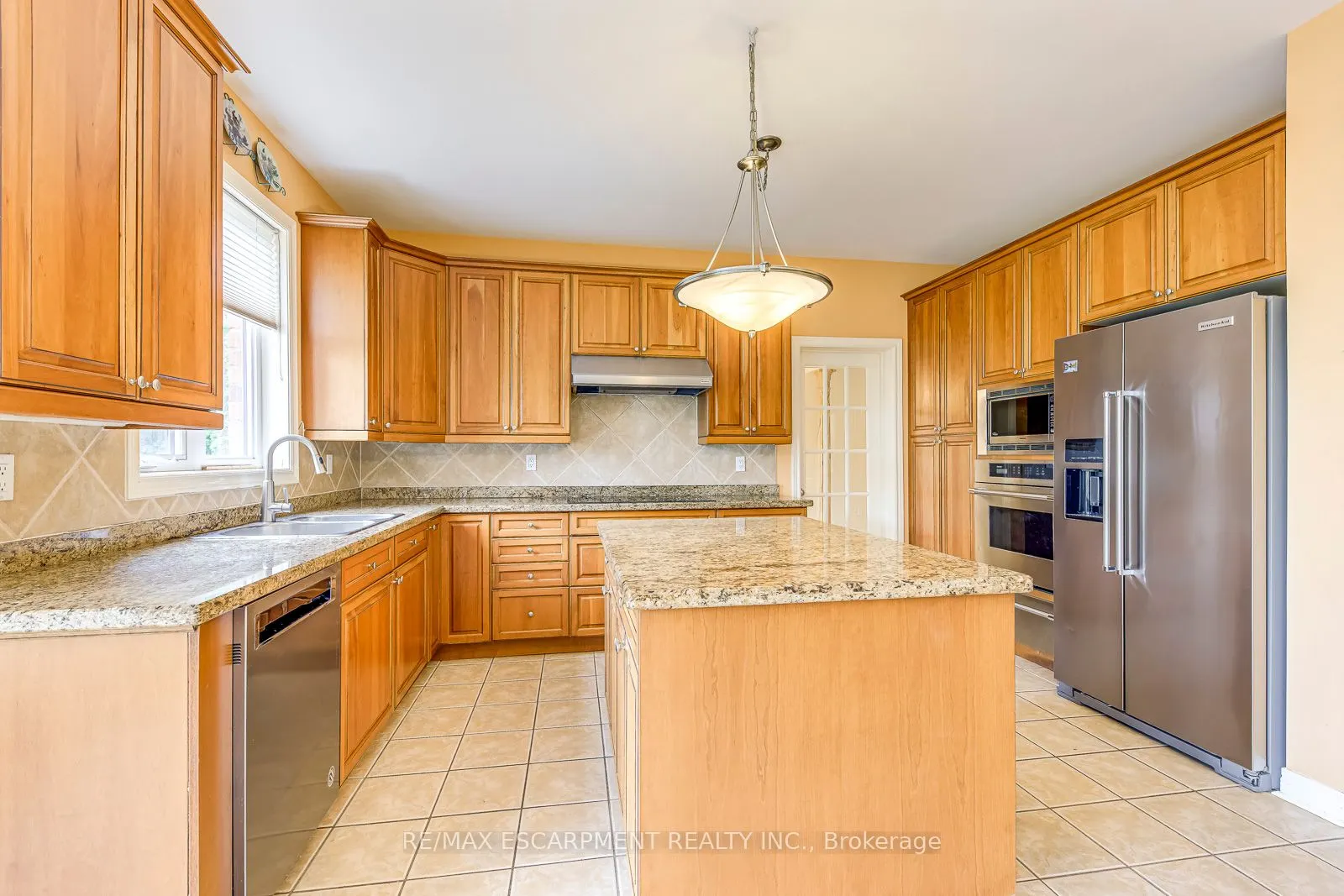 5337 Jameson Crescent