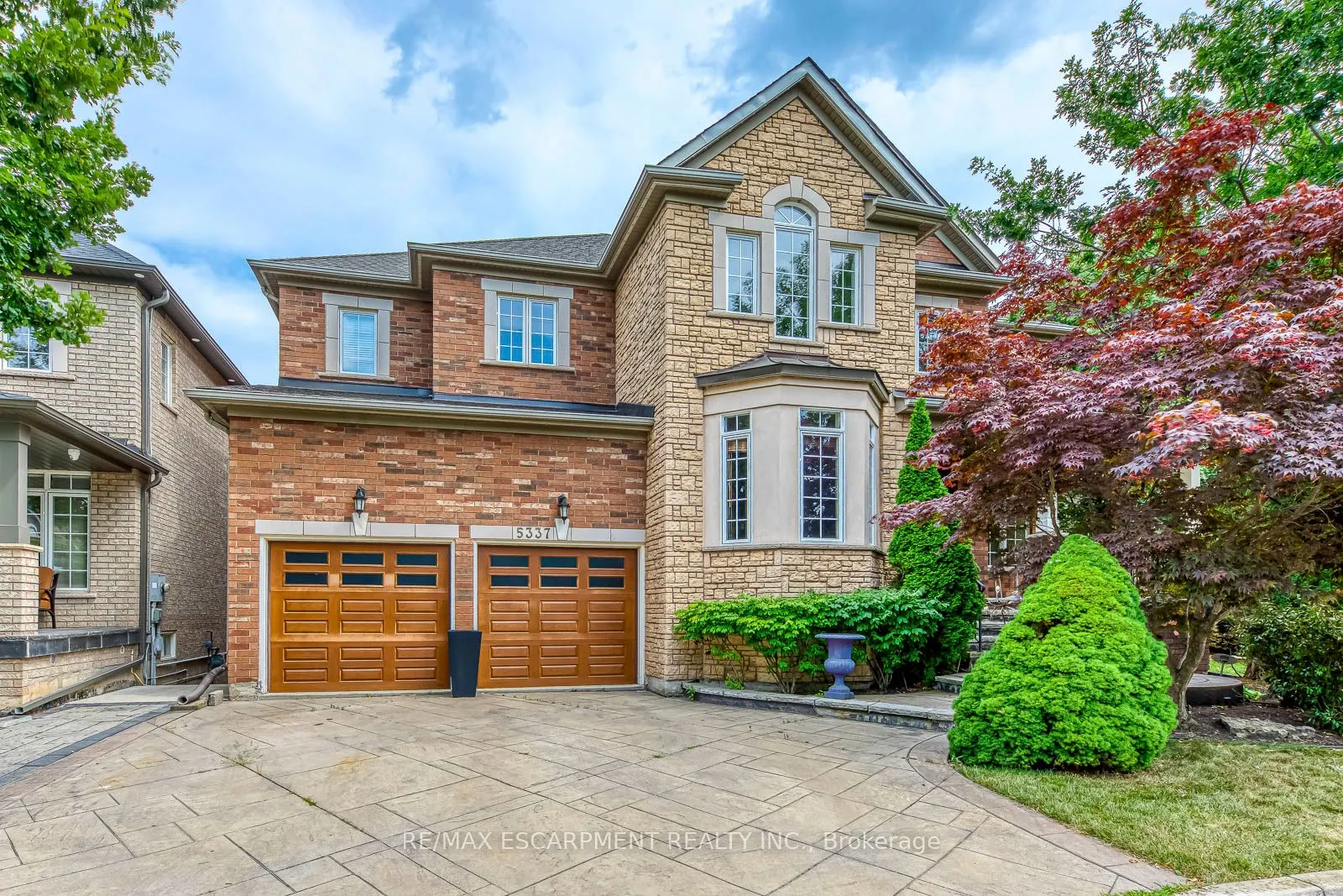 5337 Jameson Crescent