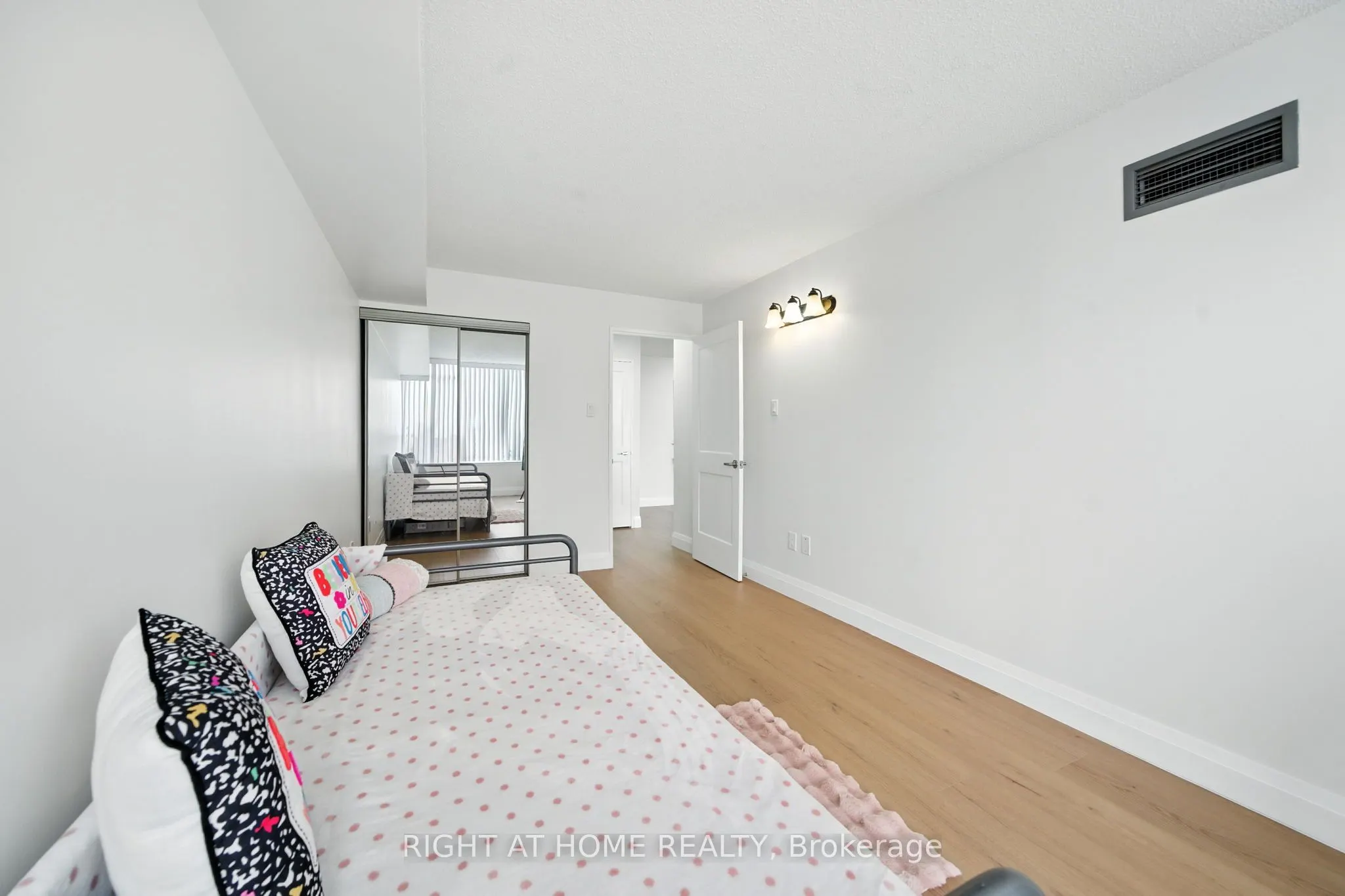 700 Constellation Drive, #510