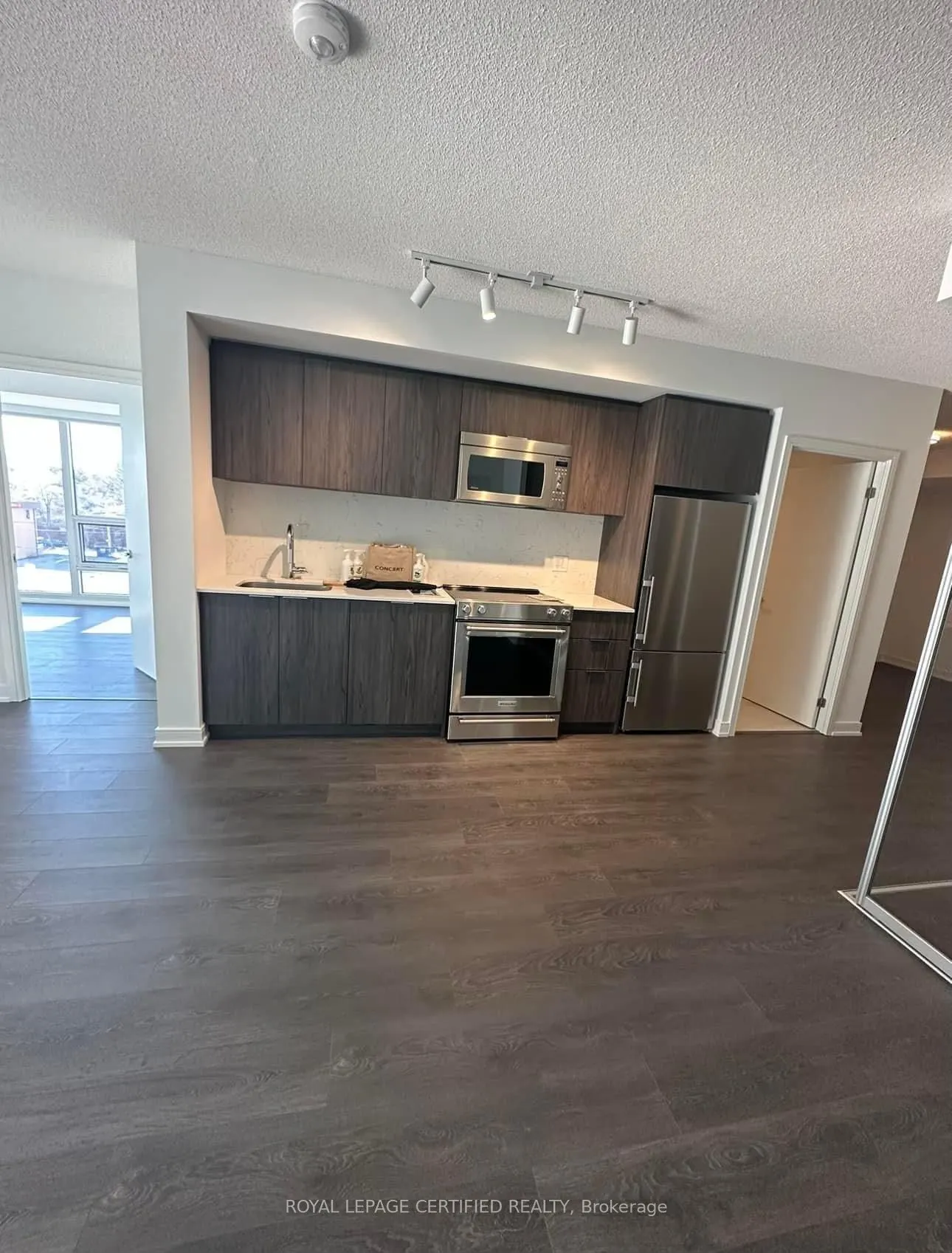 30 Samuel Wood Way, #302
