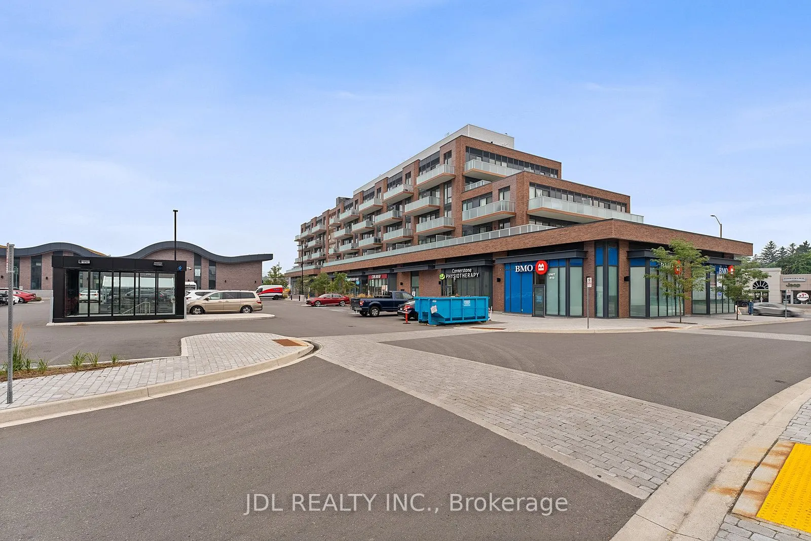 215 Lakeshore Road W, #519
