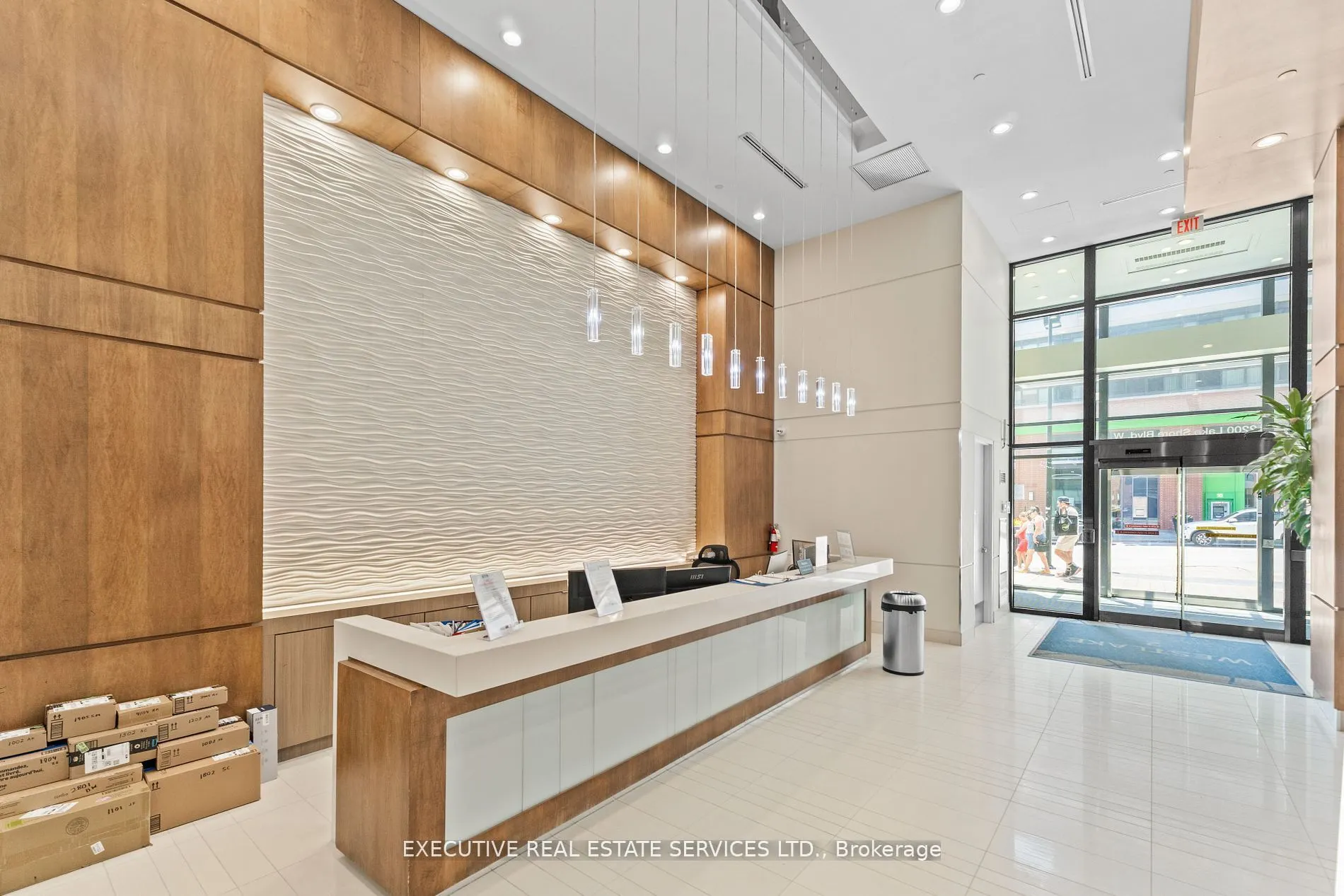 2200 Lakeshore Boulevard W, #LPH07