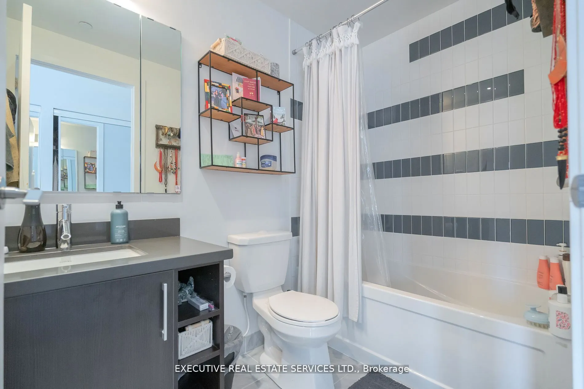 2200 Lakeshore Boulevard W, #LPH07
