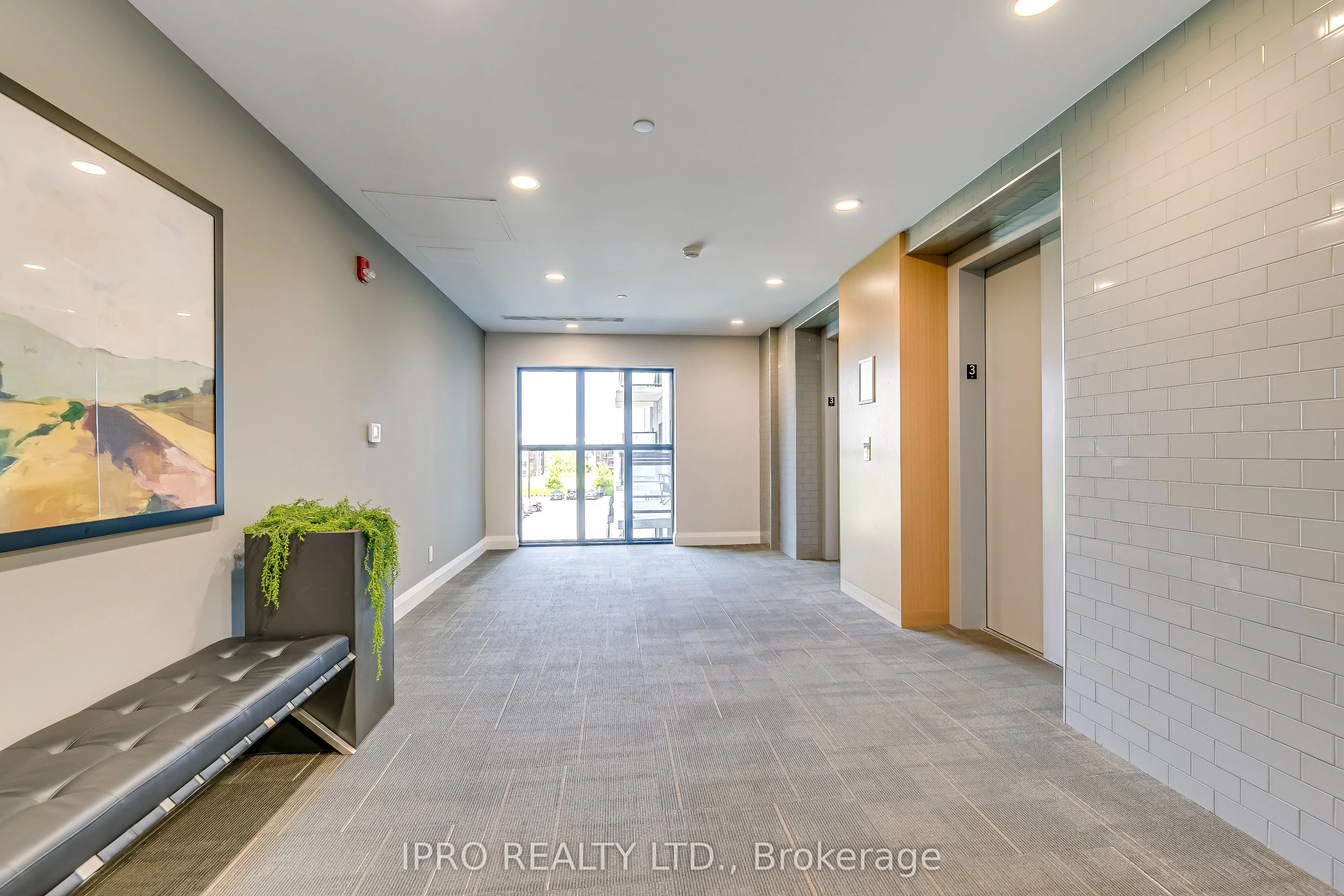 128 GROVEWOOD Common, #205