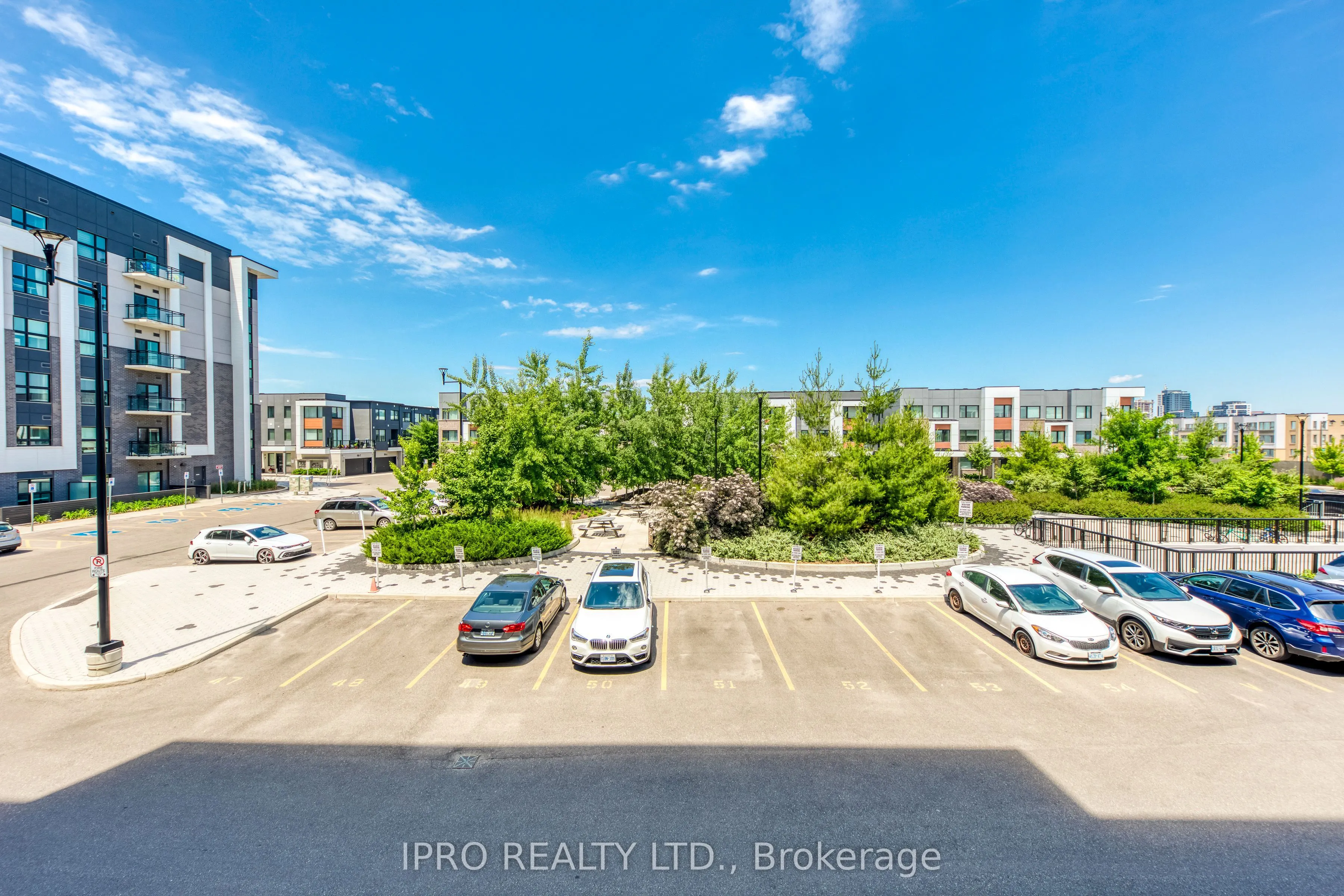 128 GROVEWOOD Common, #205