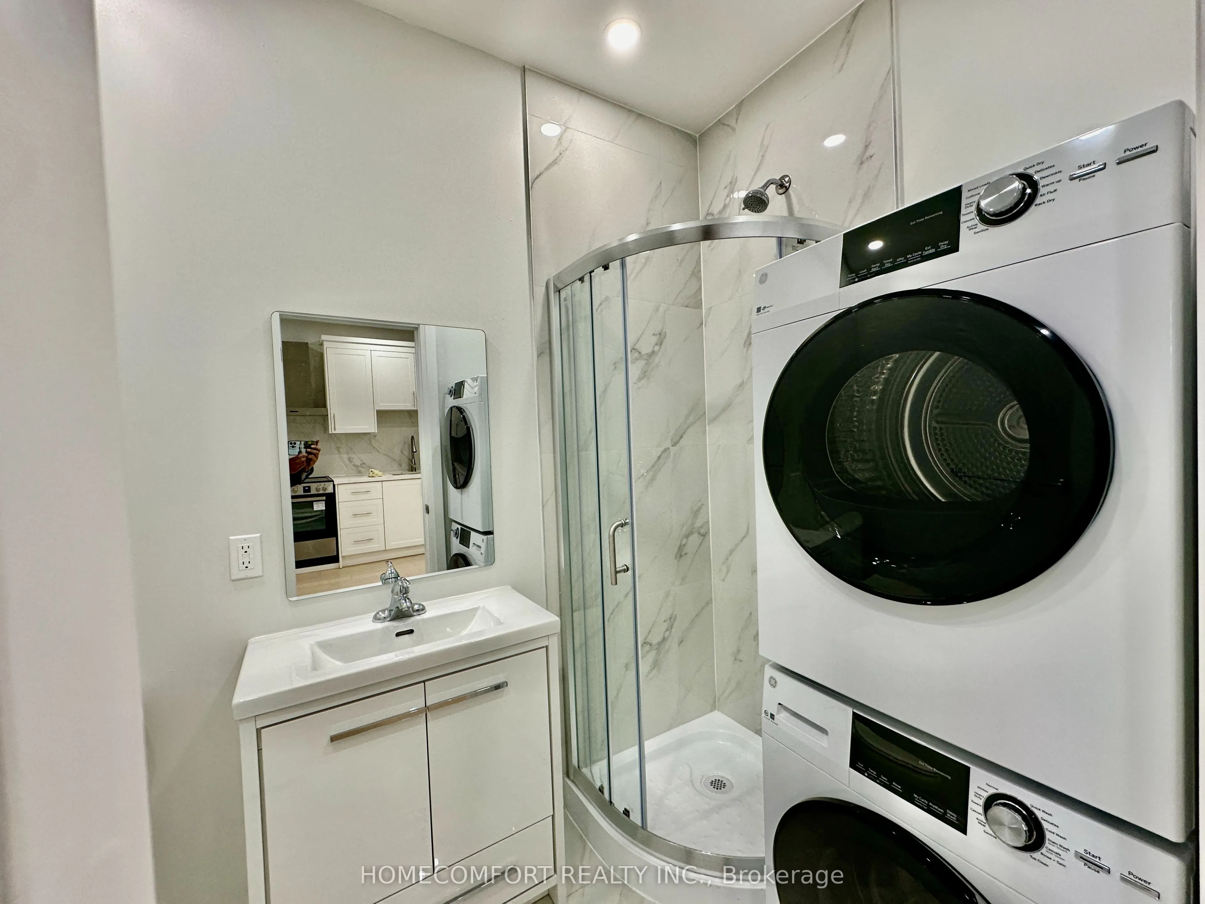 211 Osler Street, #Upper