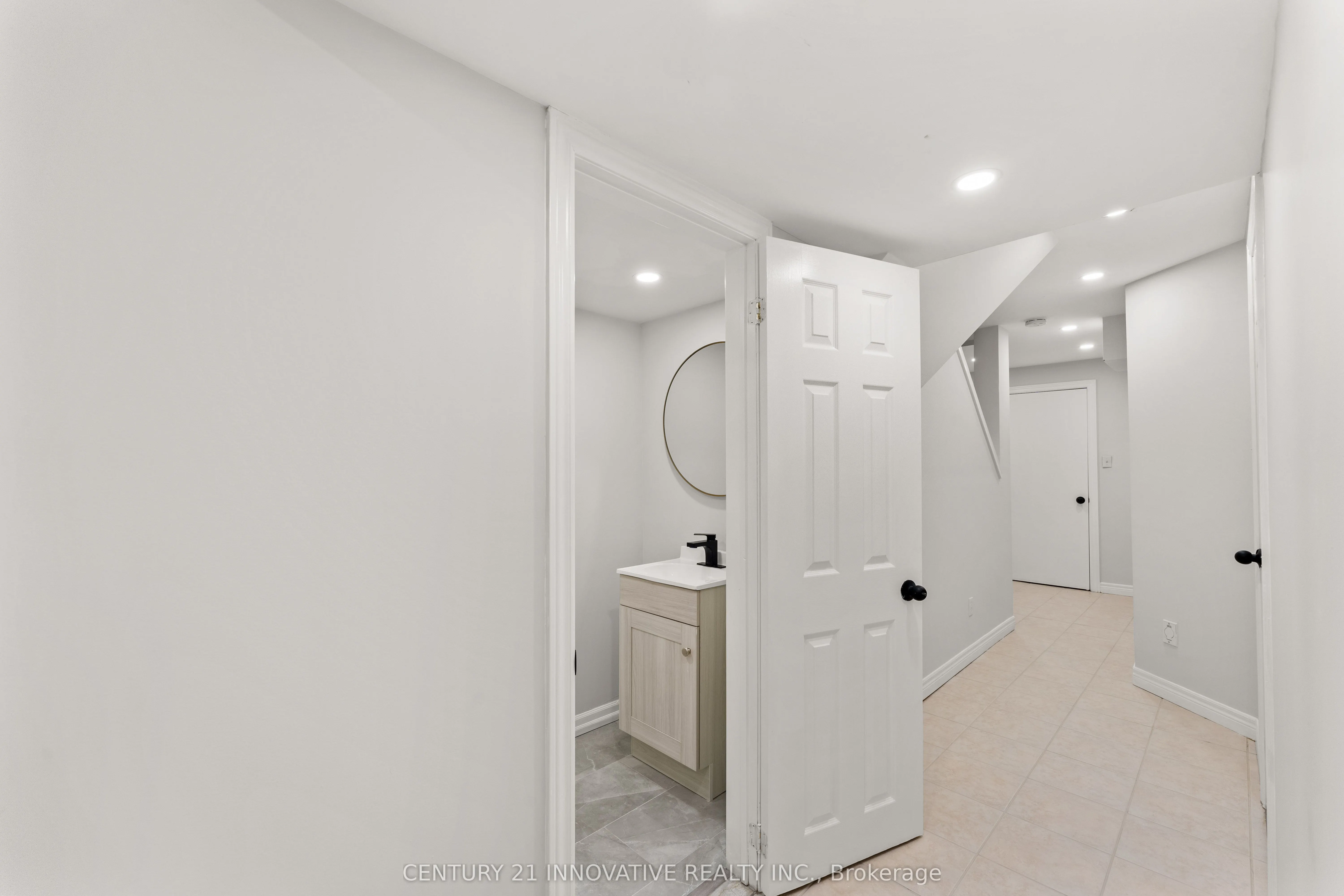 2442 Felhaber Crescent