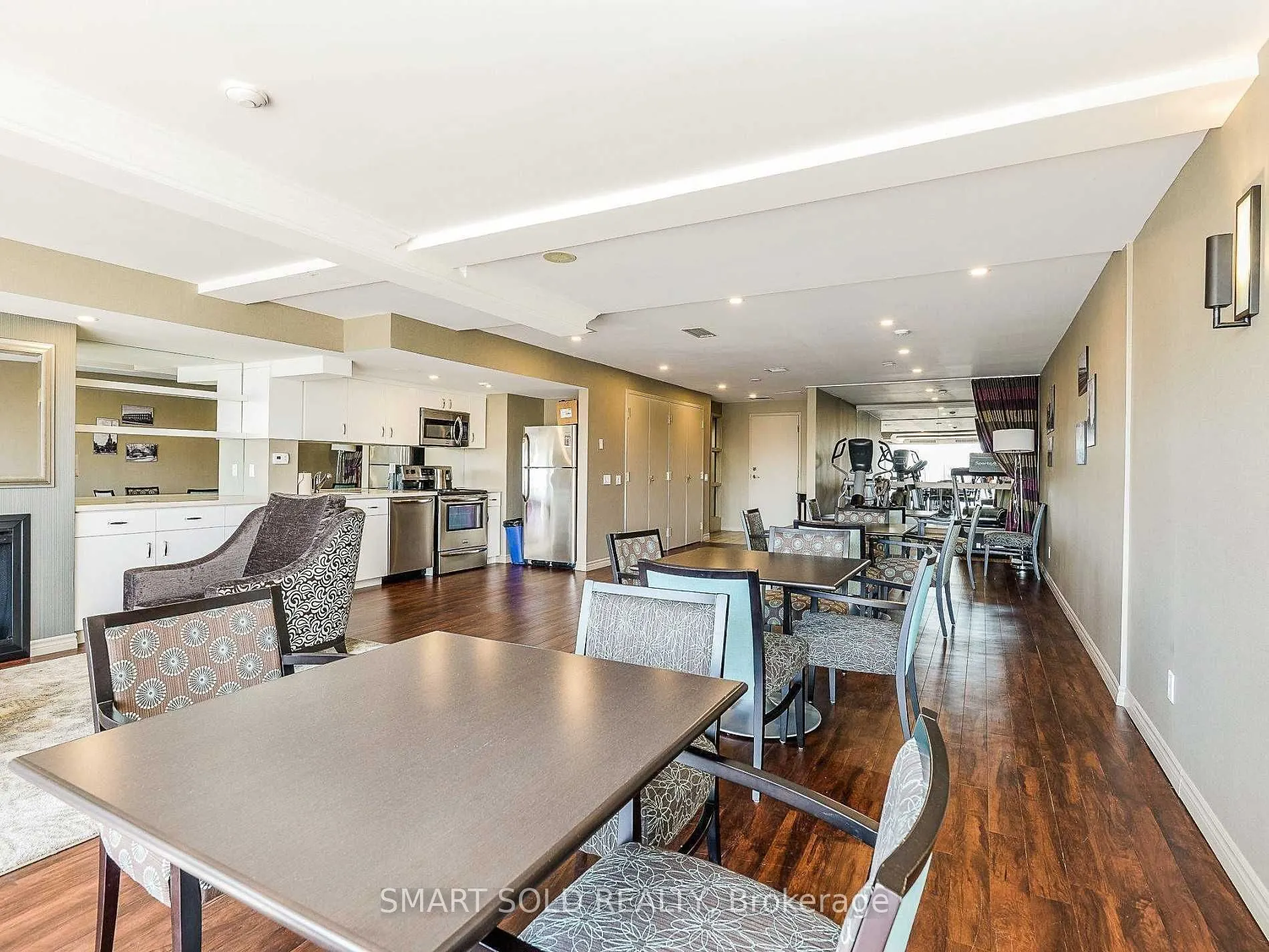 1 Belvedere Court, #1404