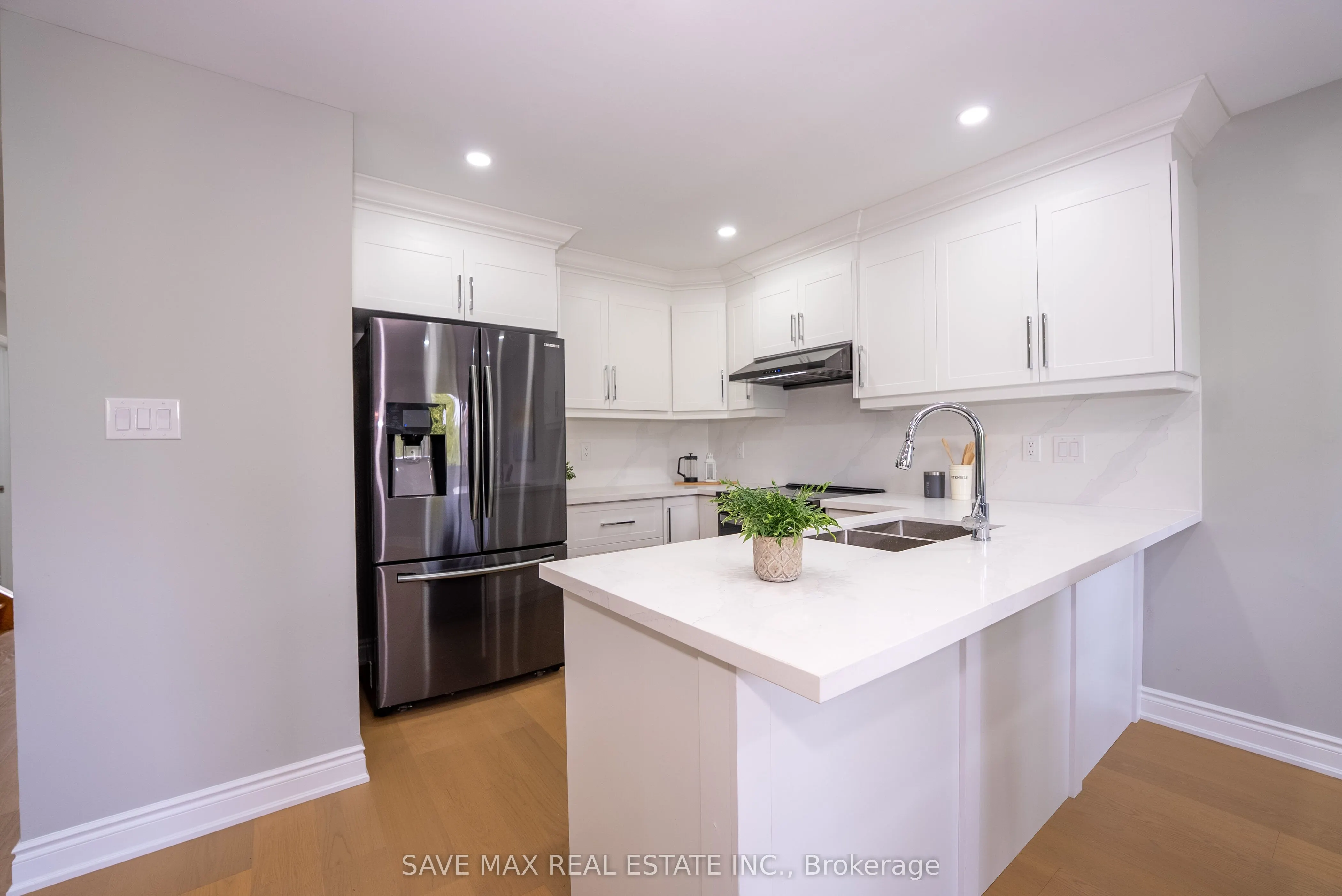 33 Heathwood Drive