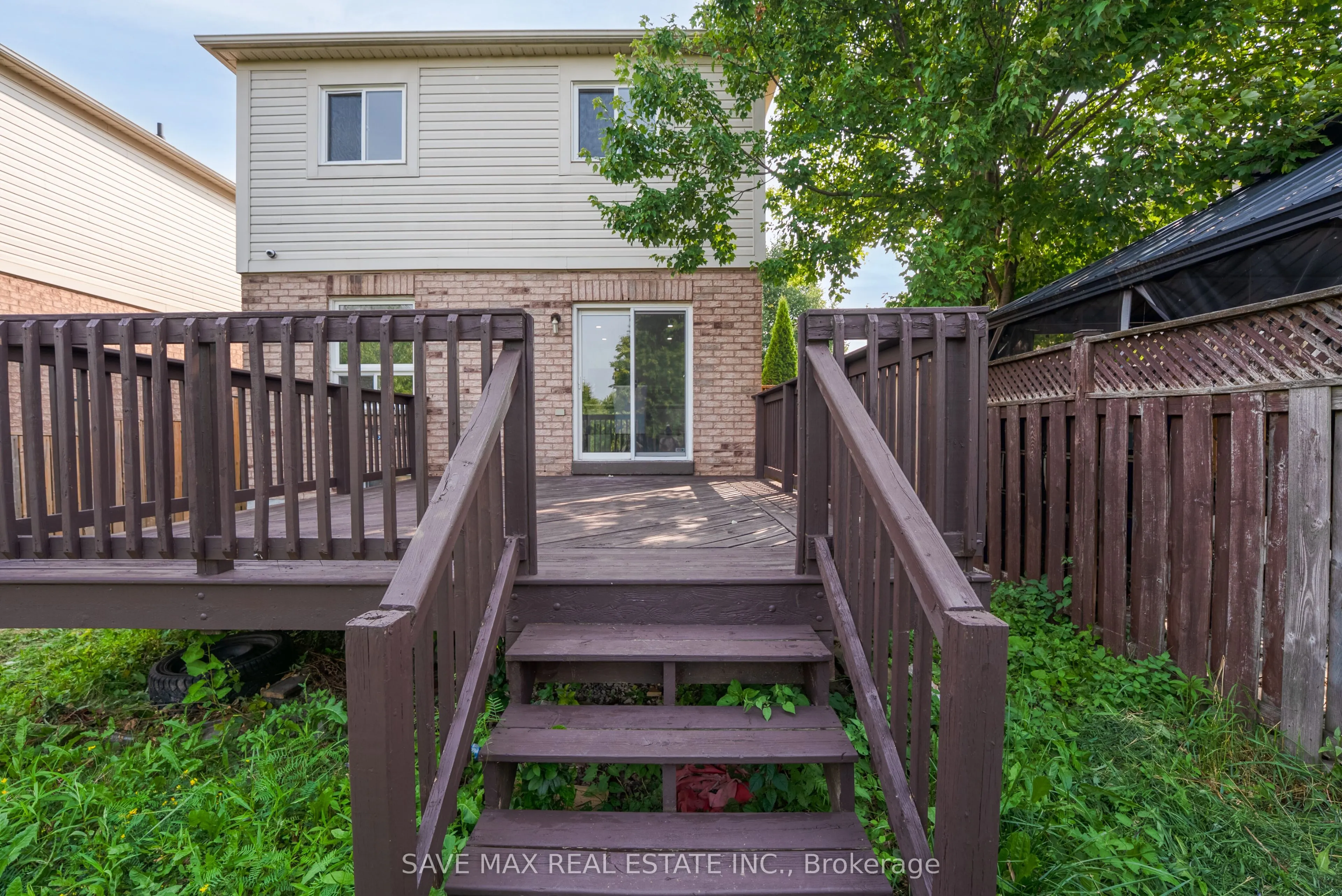 33 Heathwood Drive