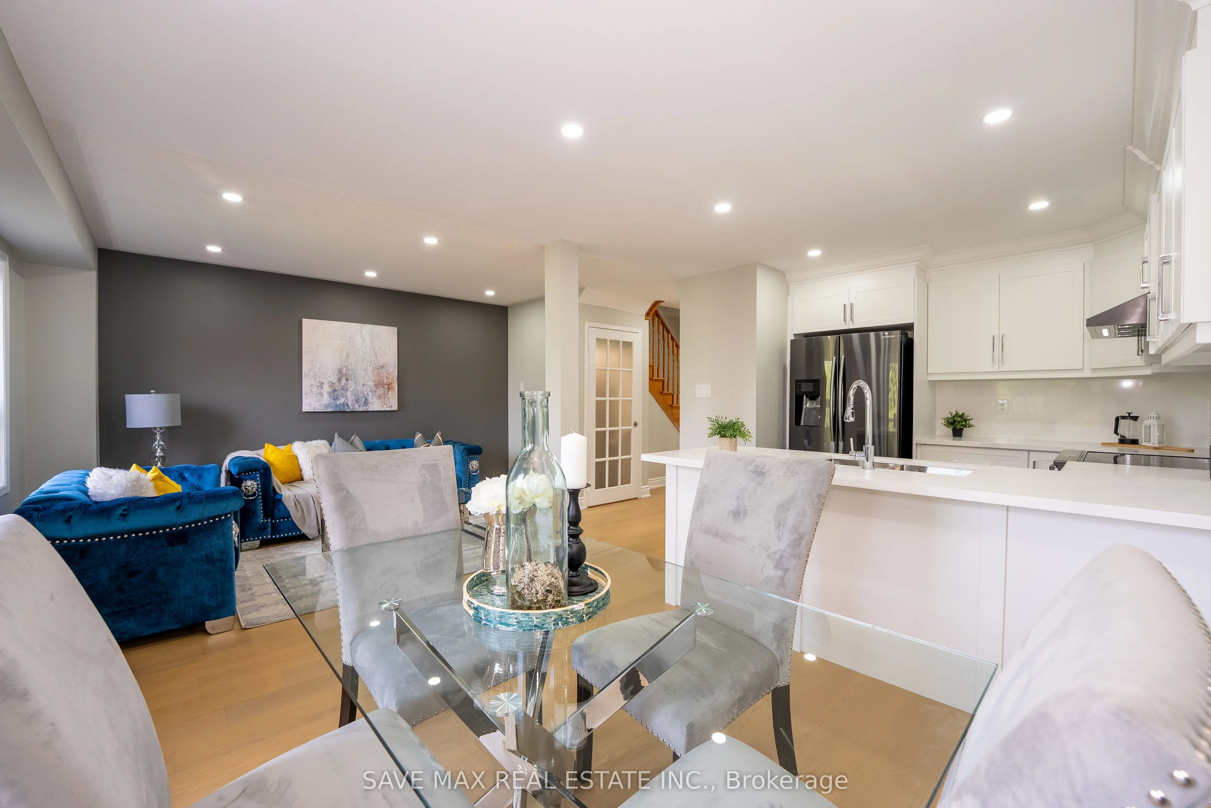 33 Heathwood Drive