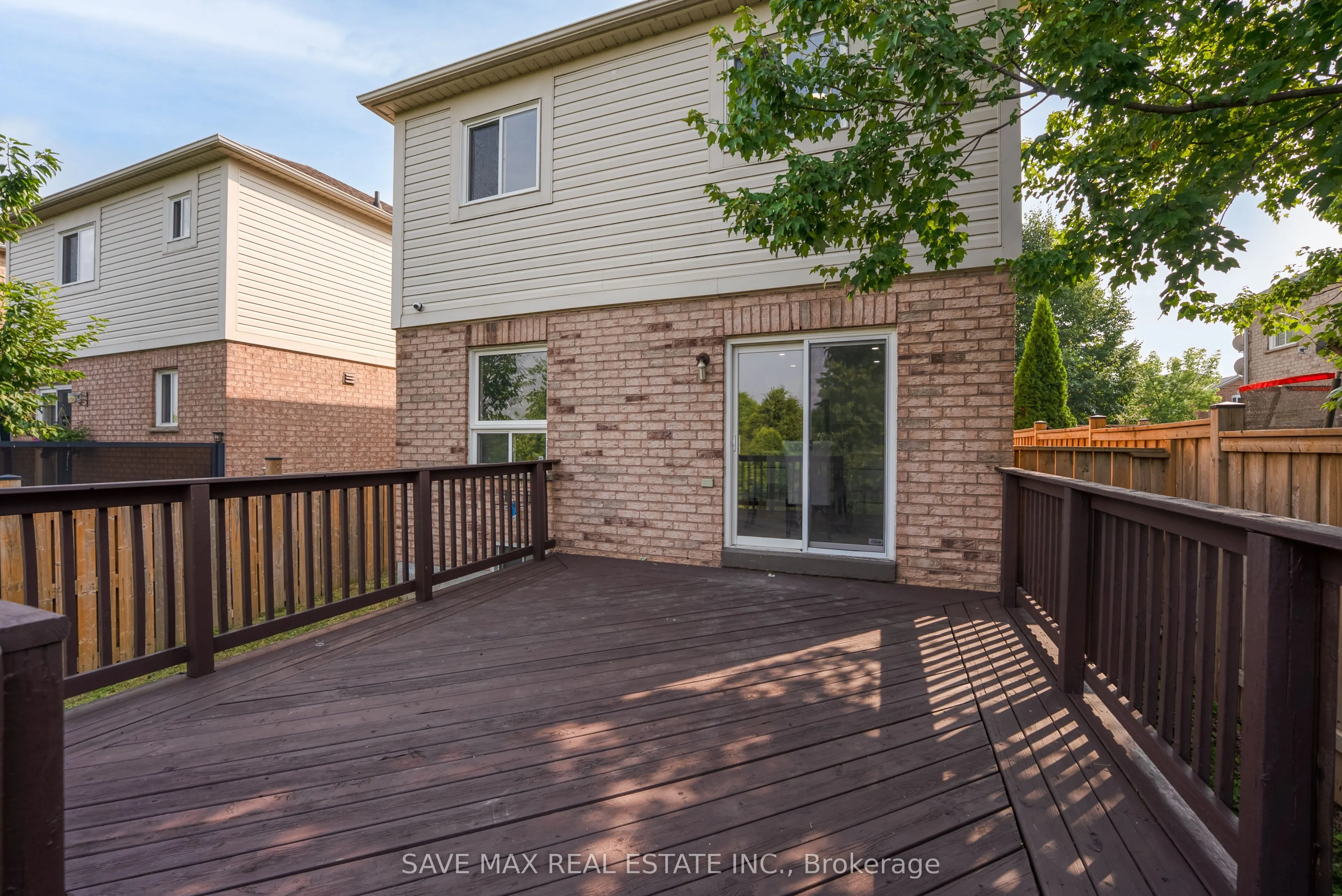 33 Heathwood Drive