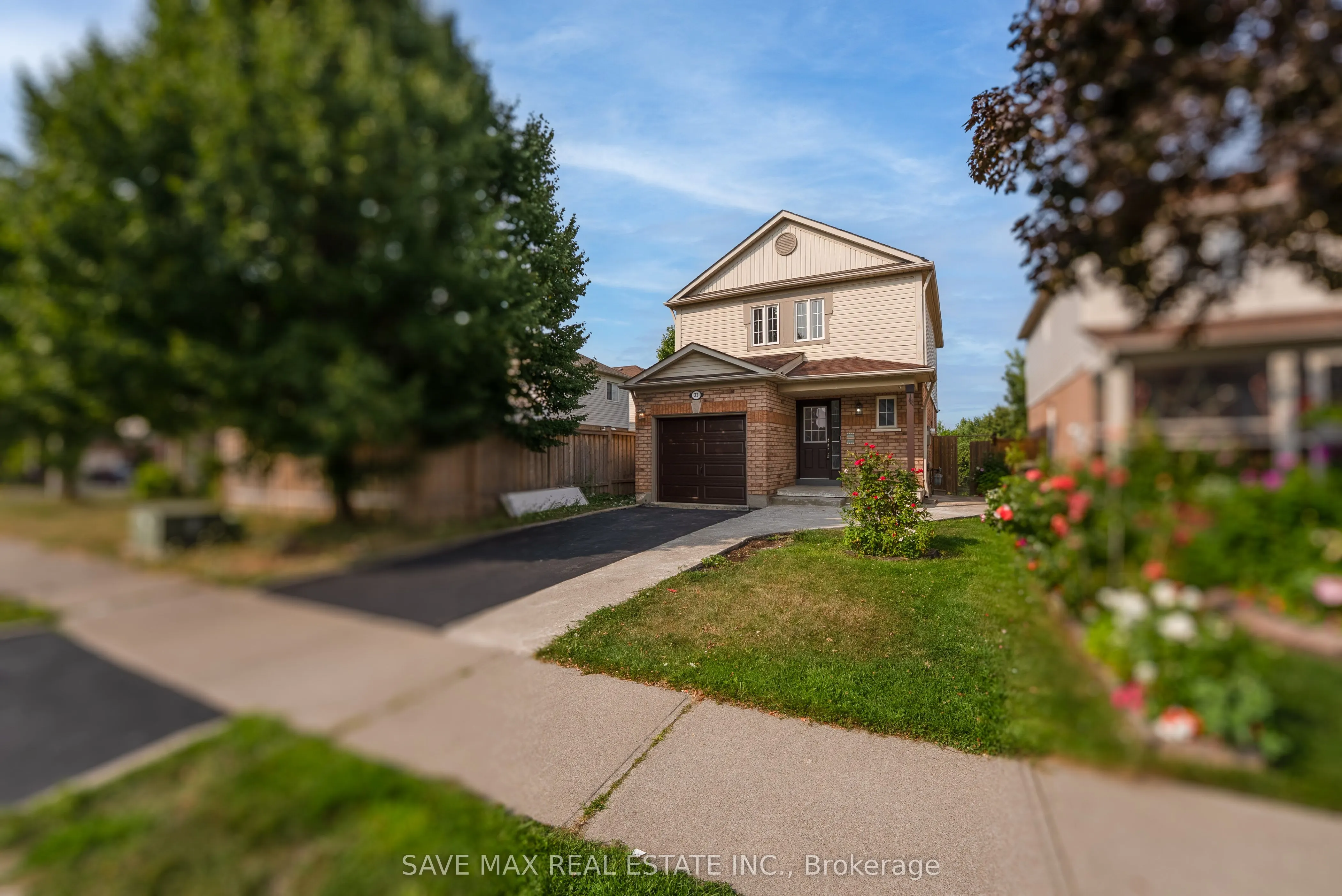33 Heathwood Drive